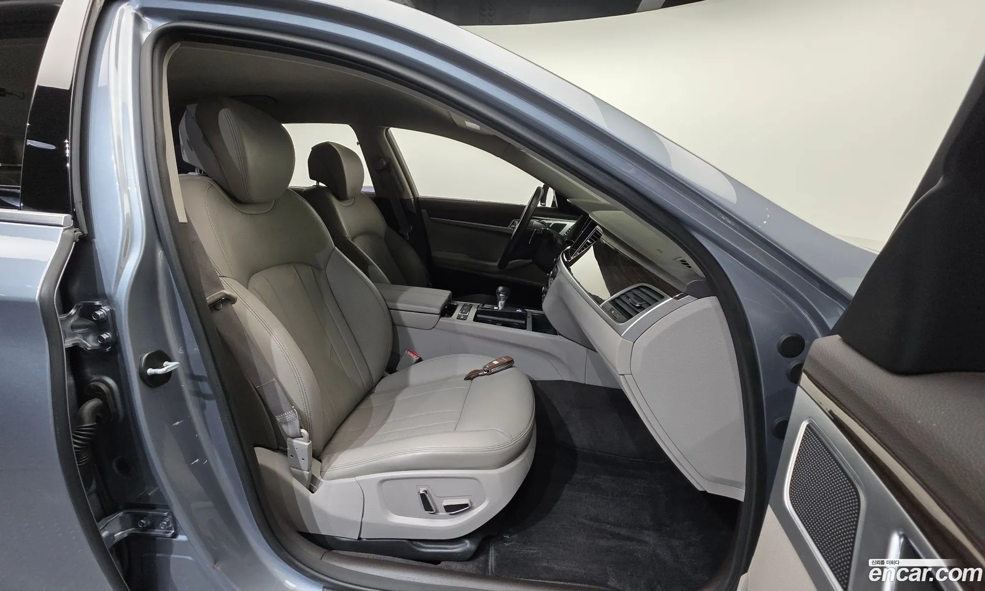 Genesis G80 2016 — 11