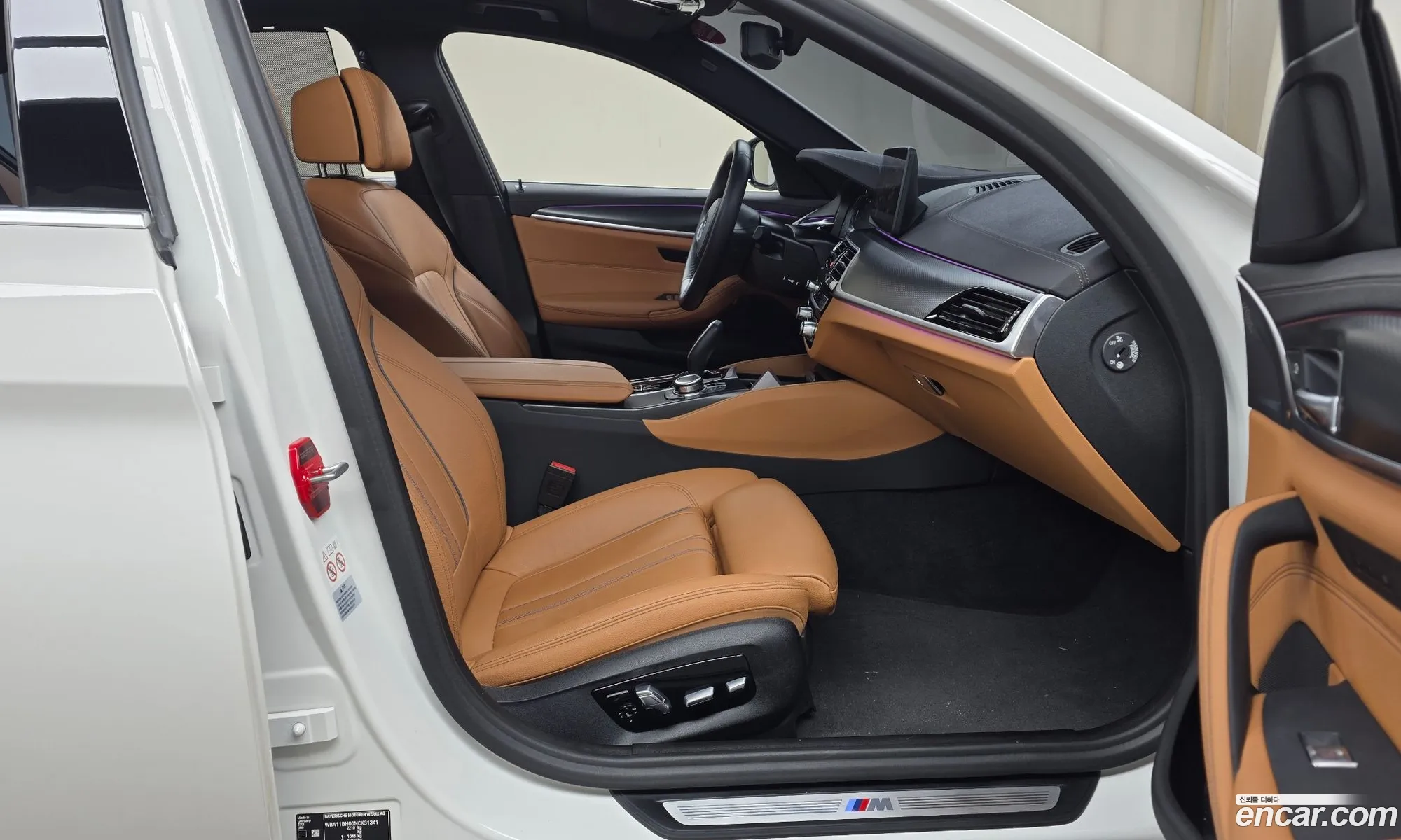 BMW 5 Series 2022 — 16