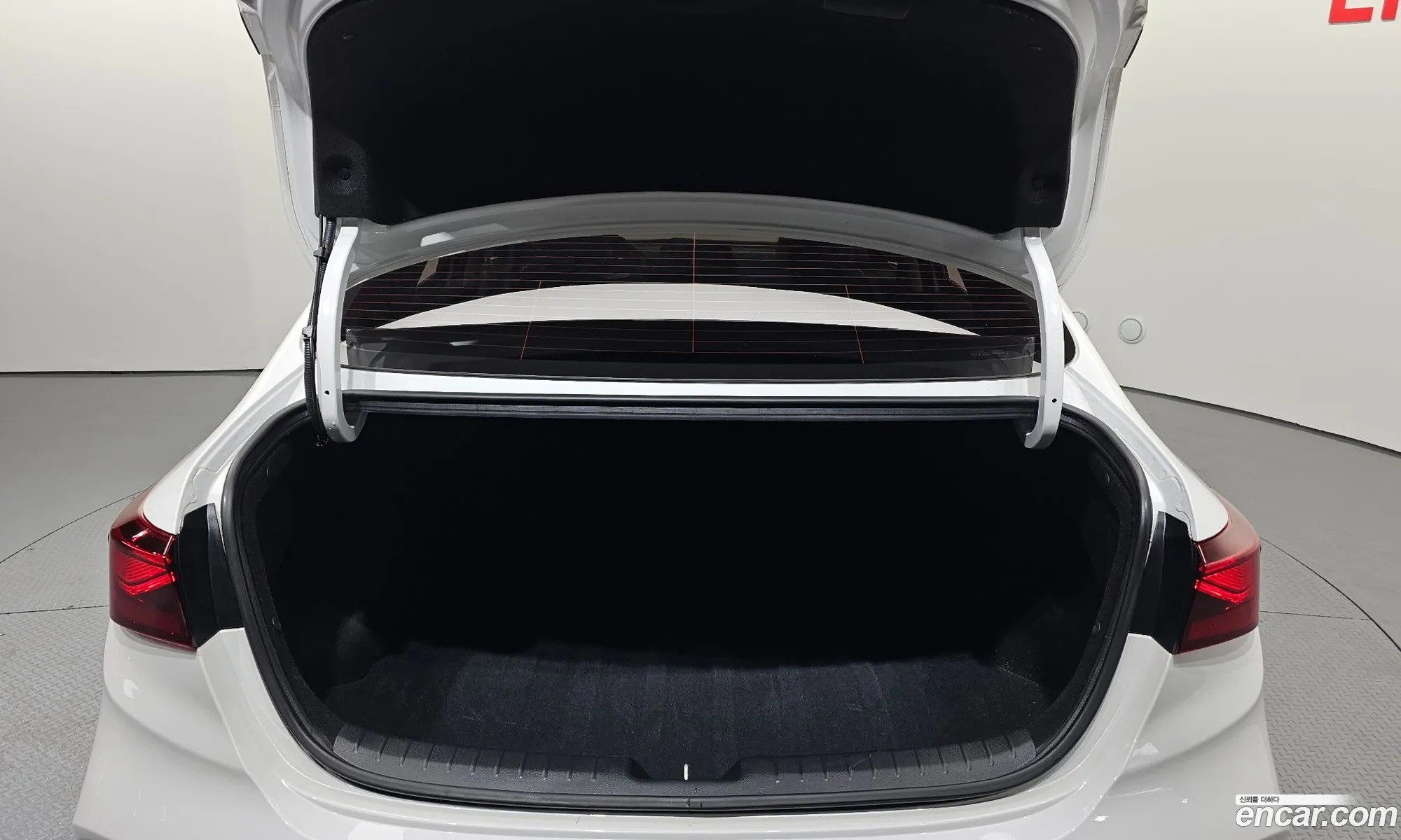 Kia K3 2022 — 16