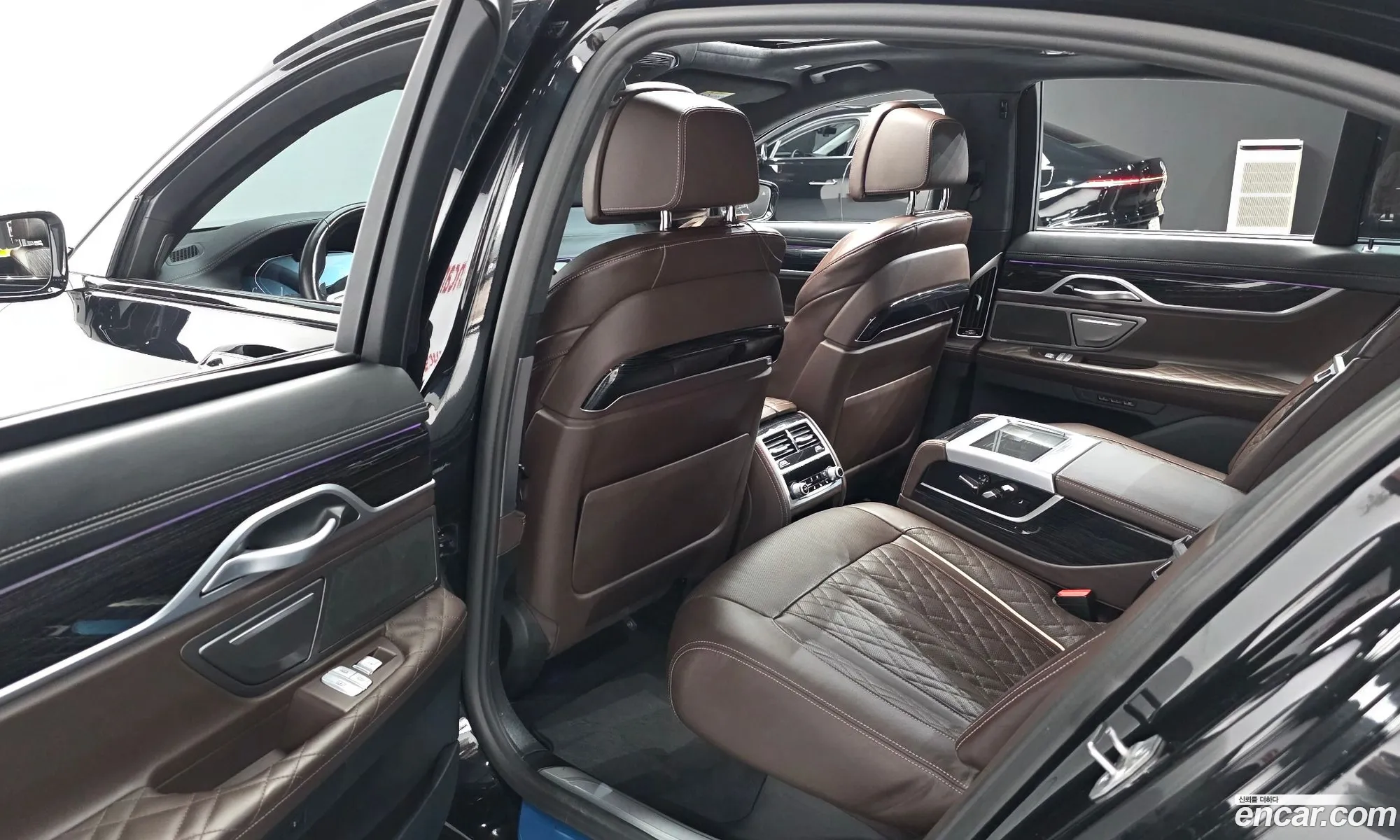 BMW 7 Series 2021 WBA7D6105NCH85948 — 8