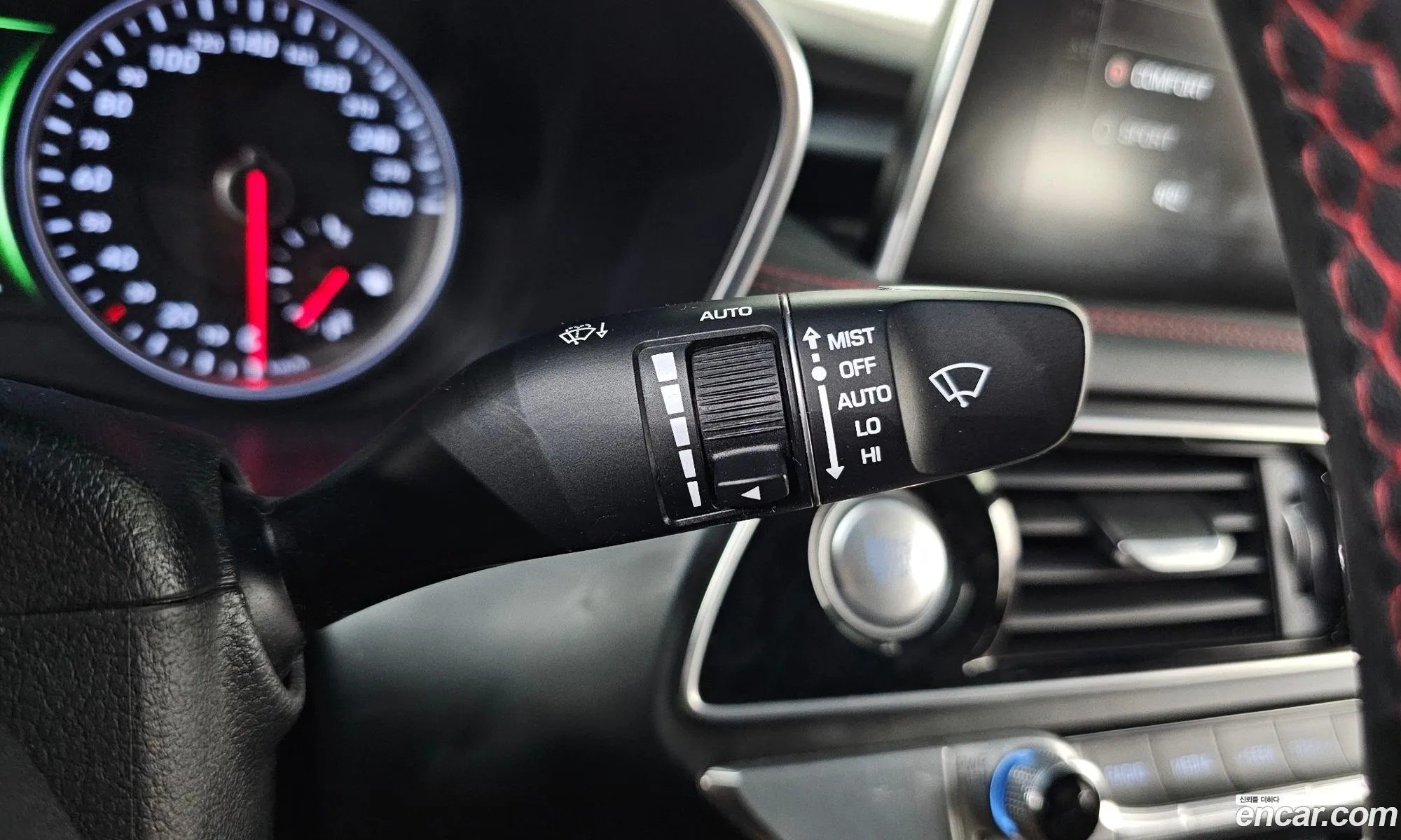 Genesis G70 2020 — 2