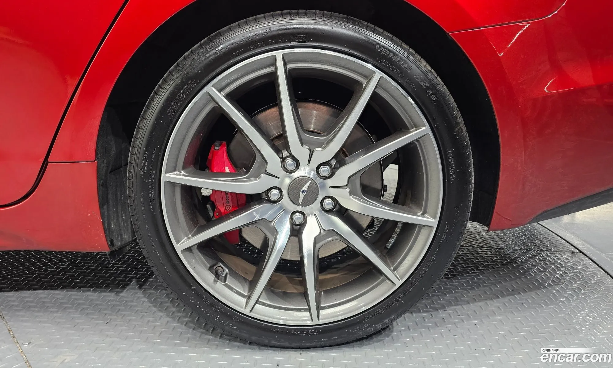 Genesis G70 2020 — 14