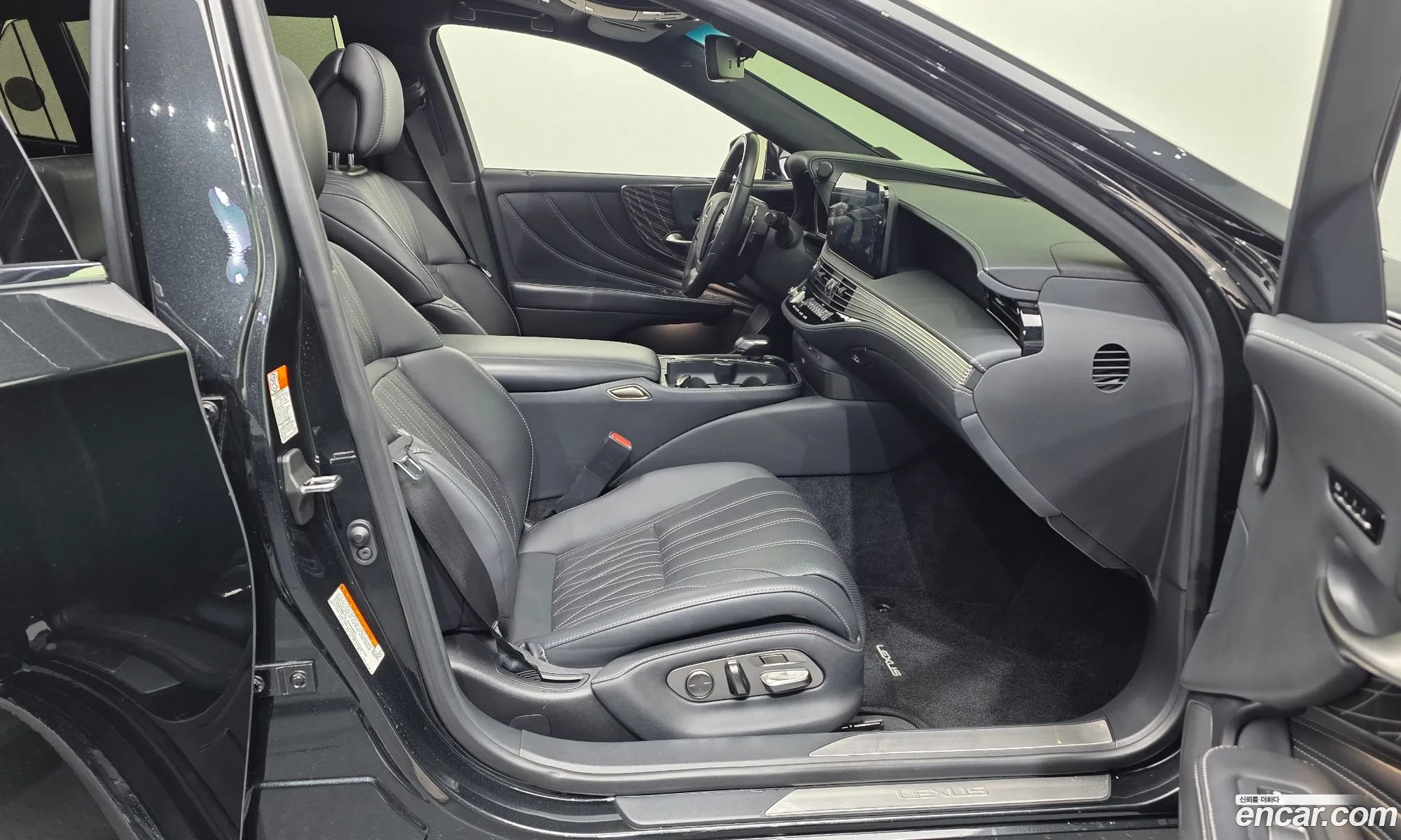 Lexus LS500h