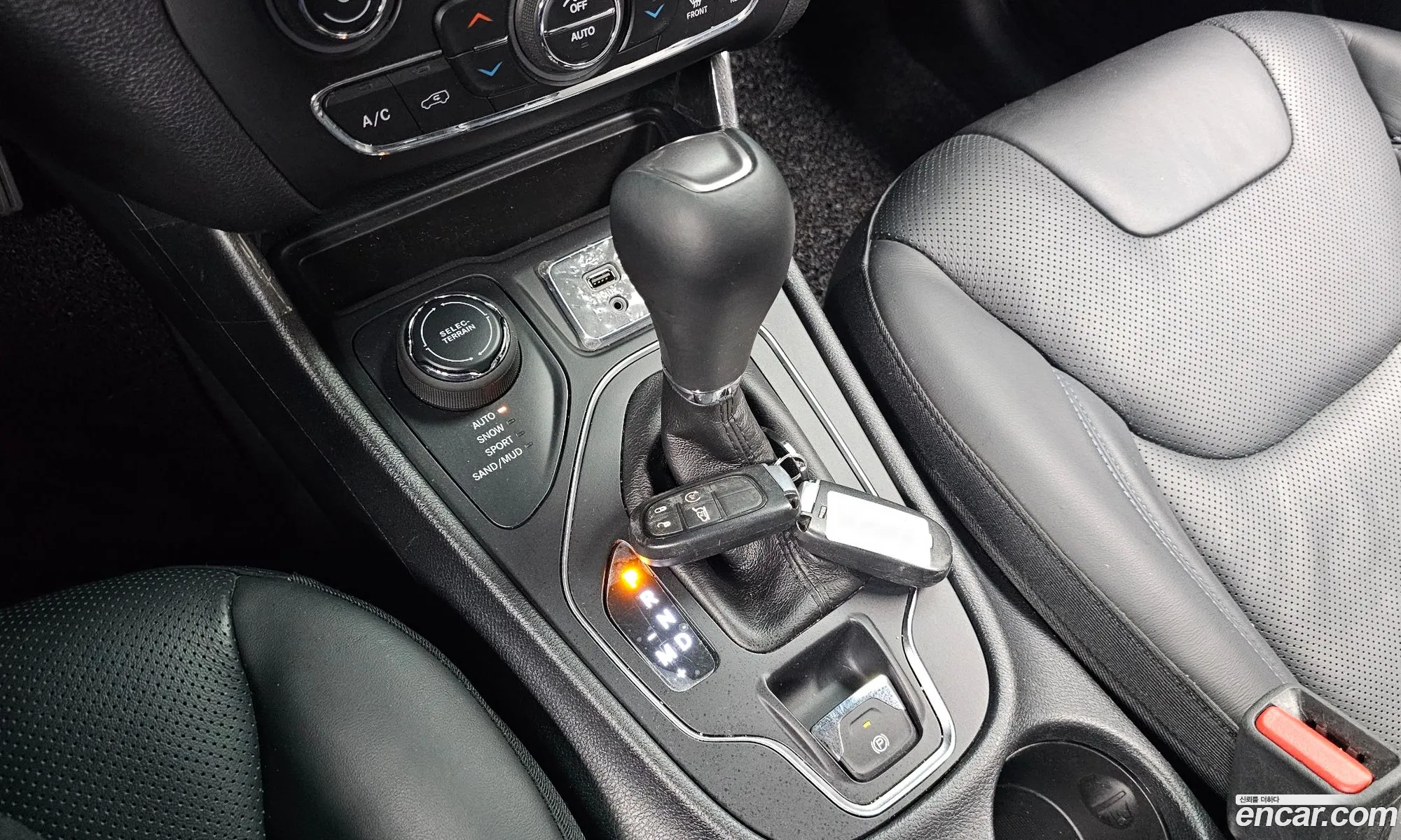 Jeep Cherokee 2019 1C4PJMCB7KD382586 — 13