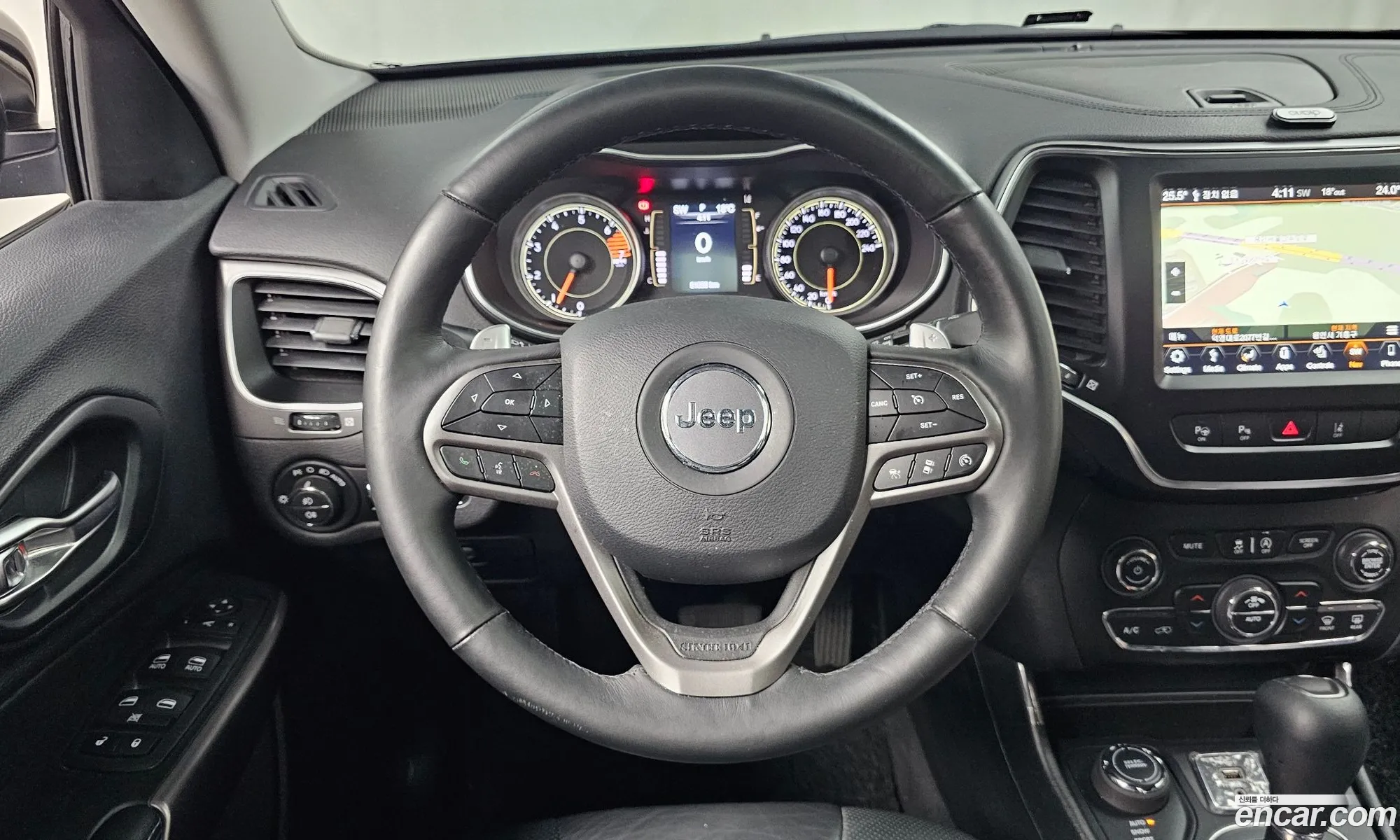 Jeep Cherokee 2019 1C4PJMCB7KD382586 — 2