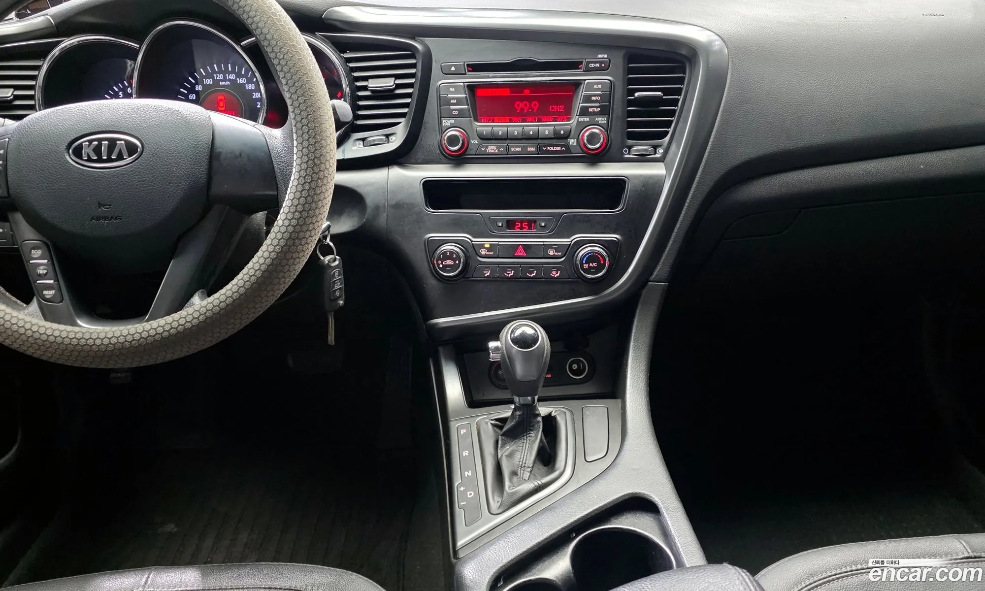 Kia K5 2012 — 12