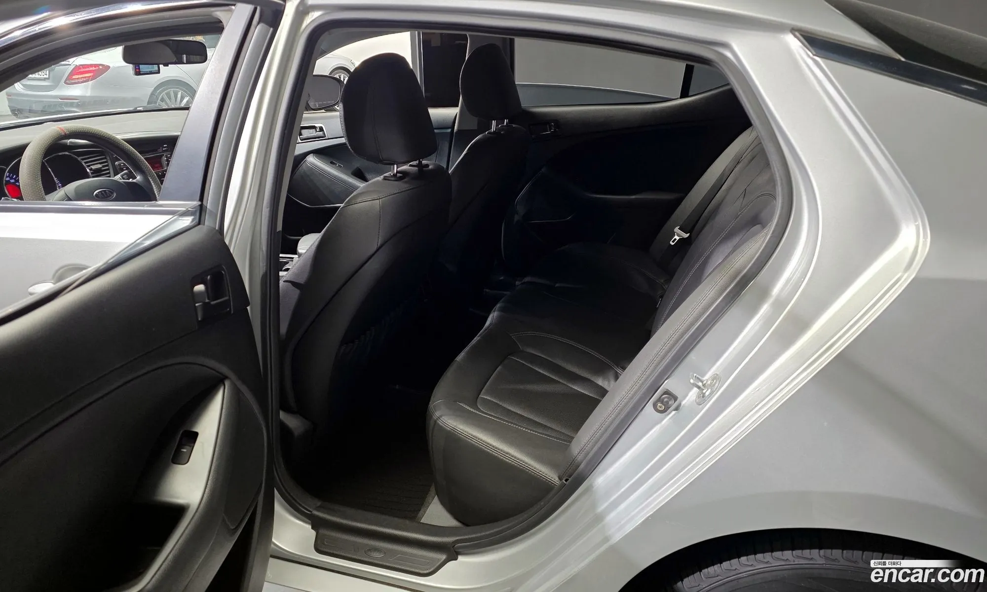 Kia K5 2012 — 16