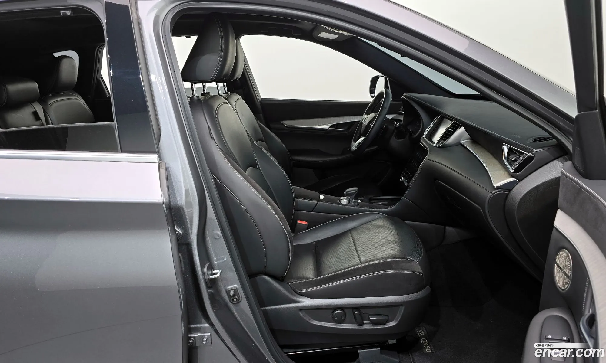 Infiniti QX50