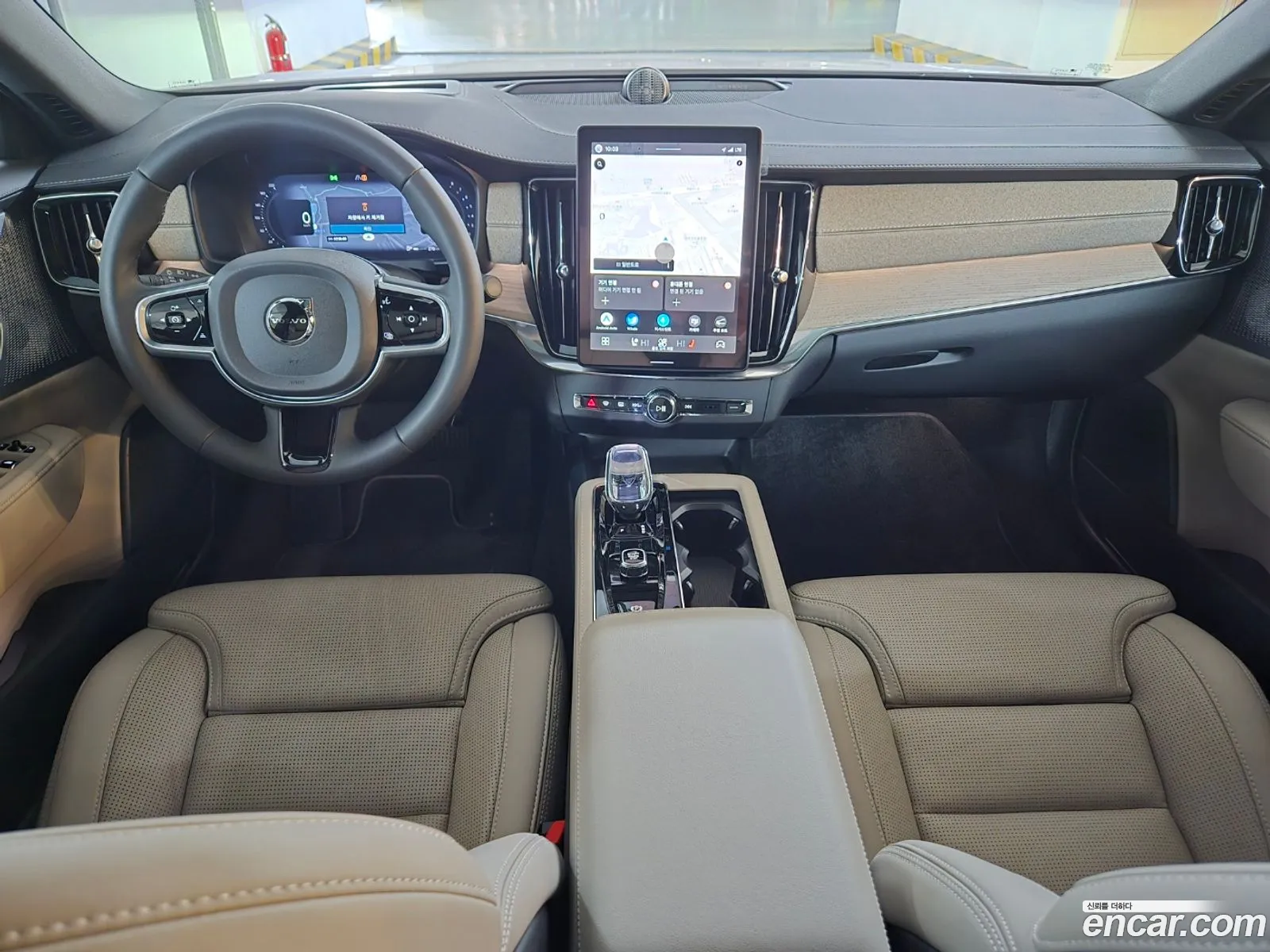 Volvo S90 2025 — 2