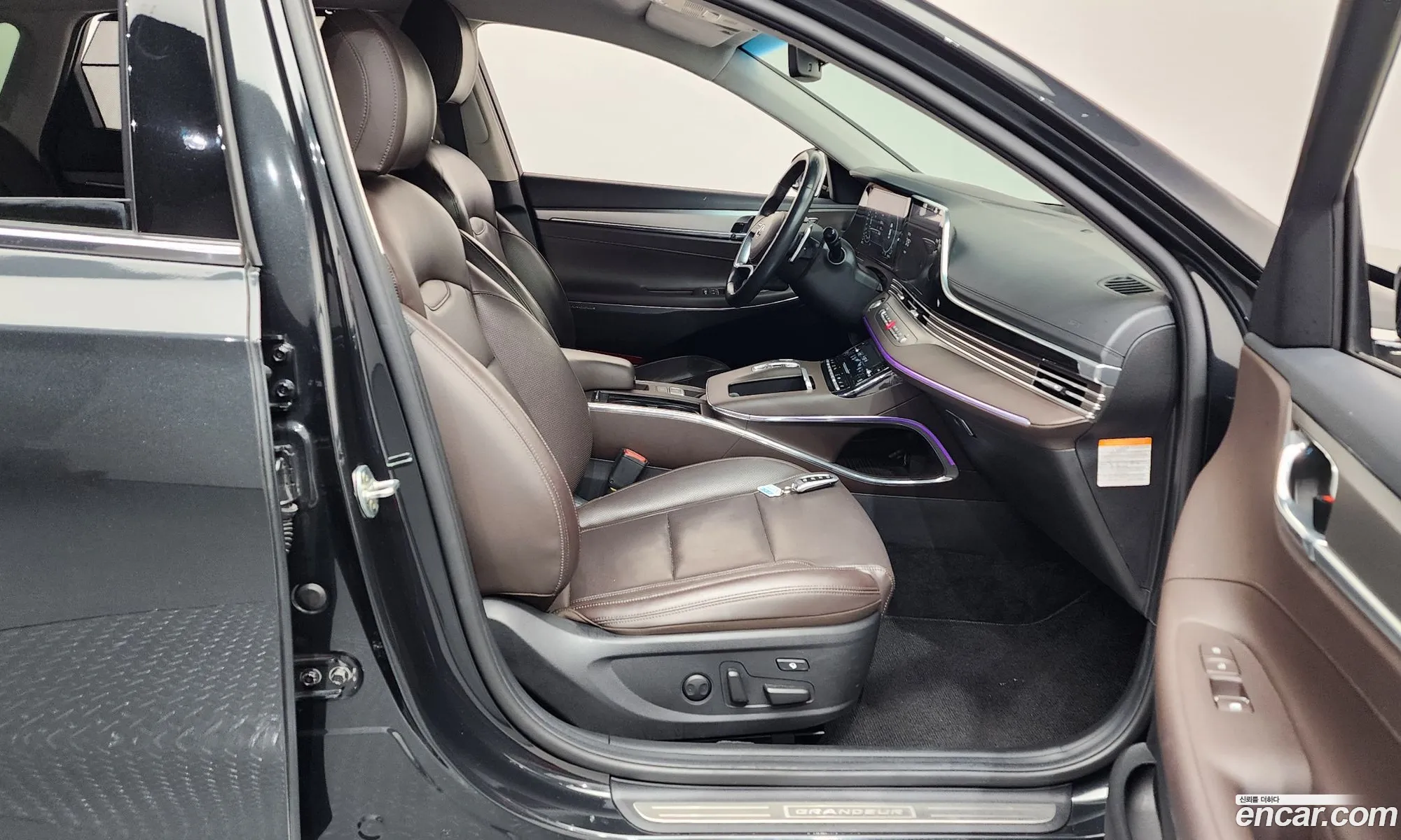 Hyundai Grandeur IG Hybrid 2020 — 10