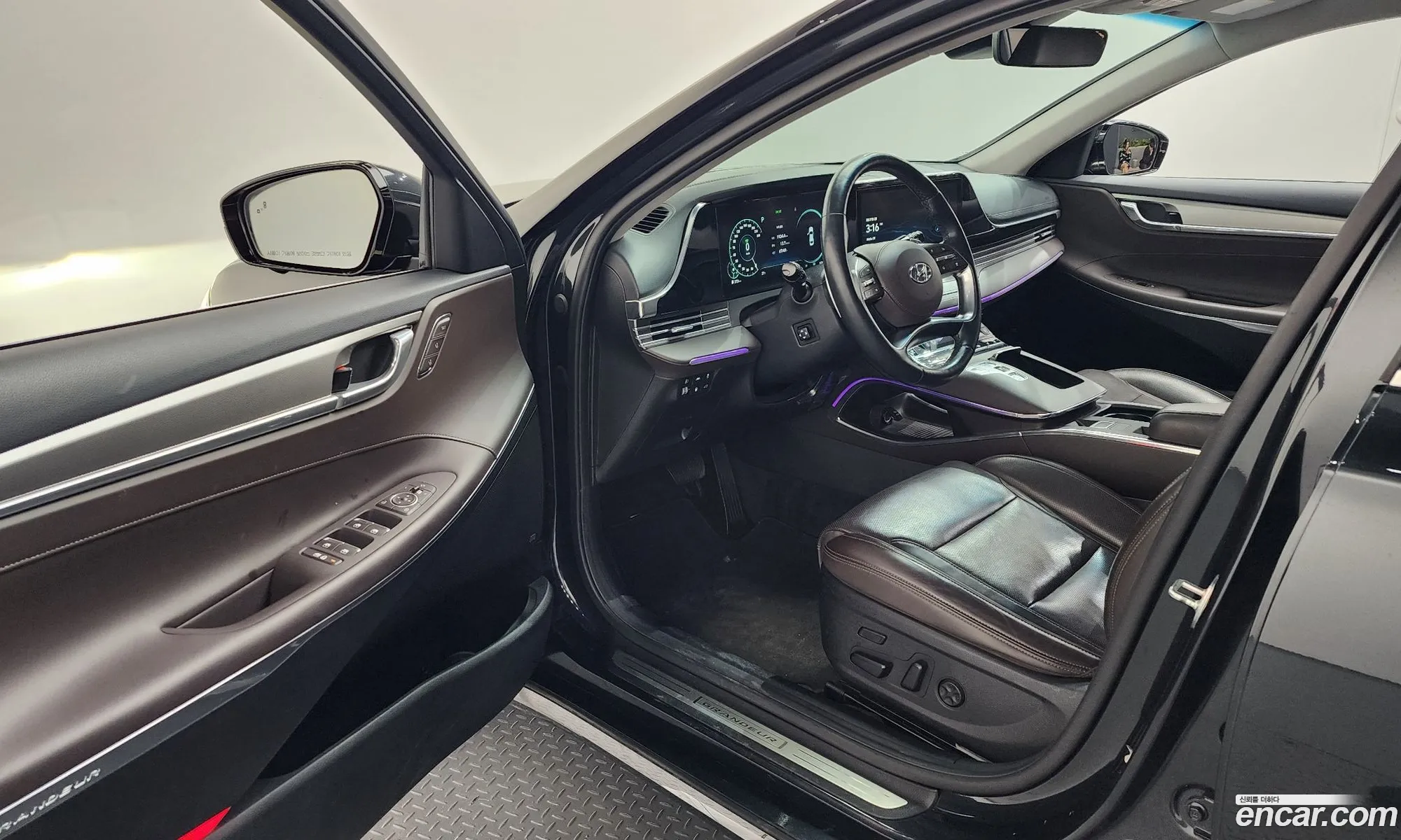 Hyundai Grandeur IG Hybrid 2020 — 13