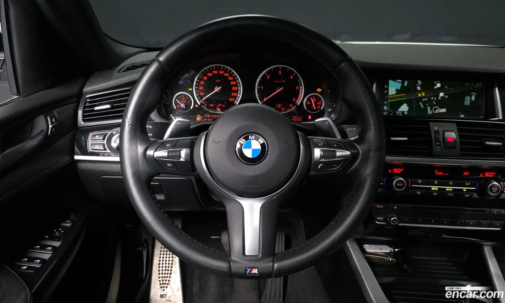 BMW X4 2018 WBAXX110XJ0Y50571 — 9
