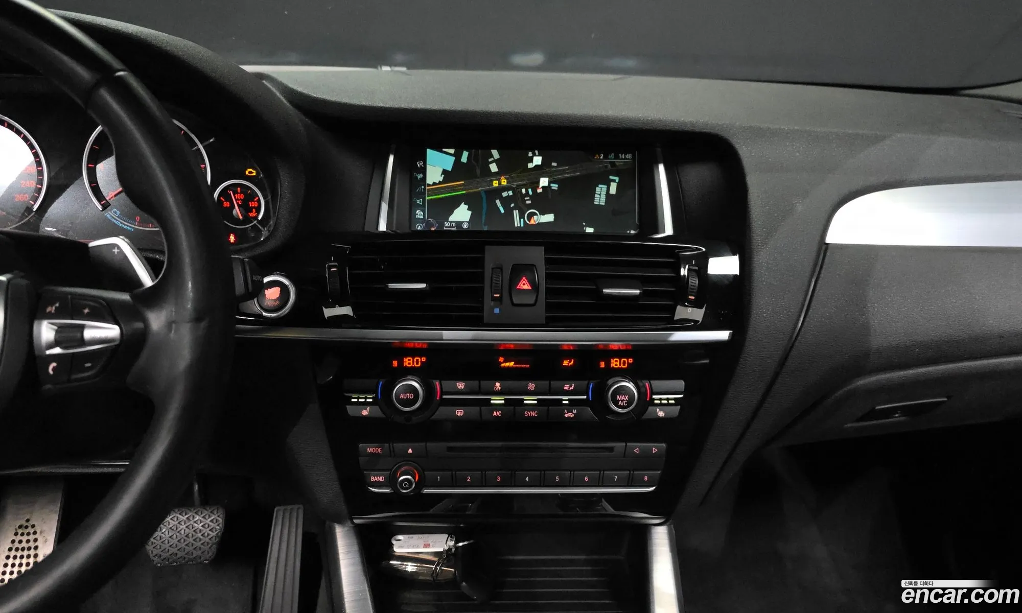 BMW X4 2018 WBAXX110XJ0Y50571 — 3