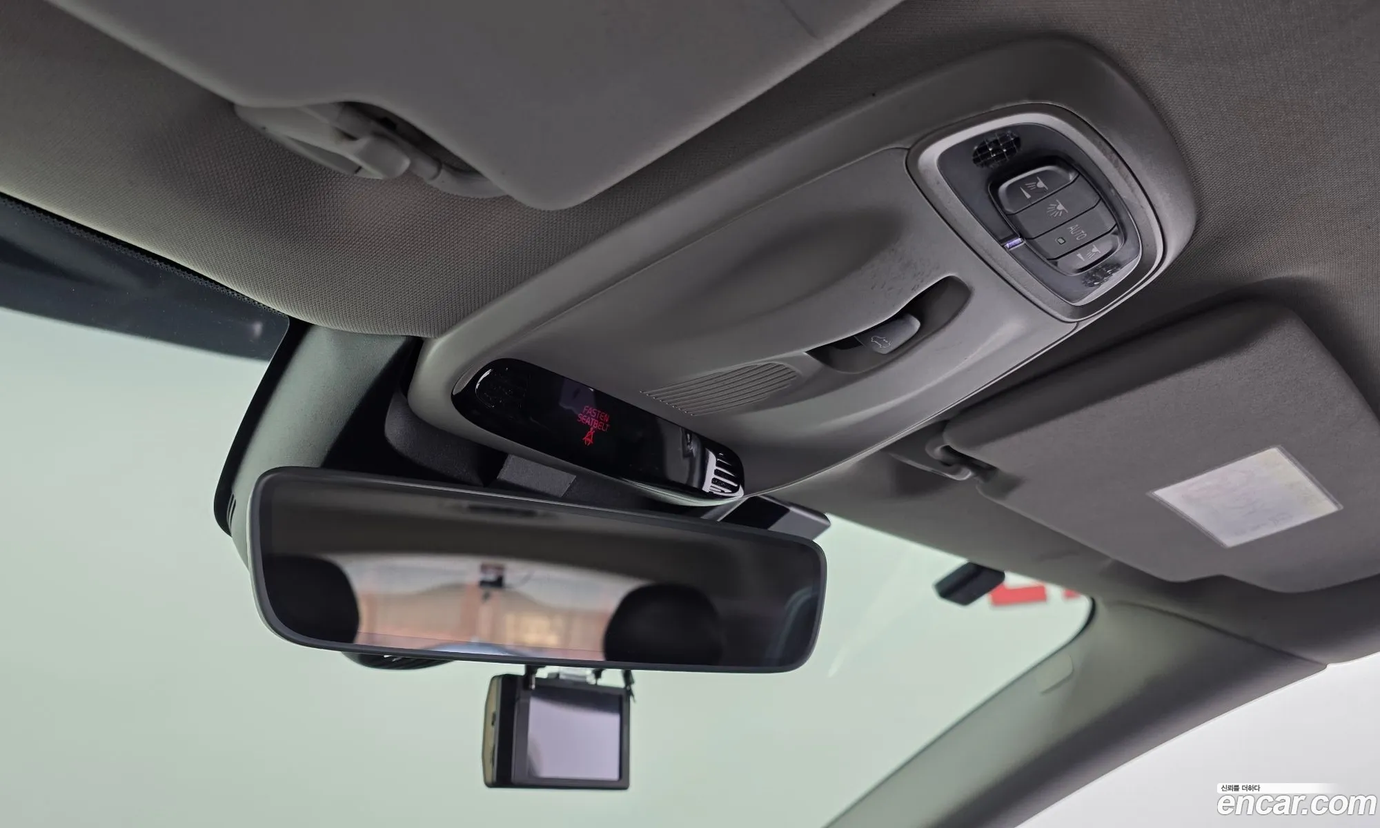 Volvo V40 2015 YV1MV79K0G2277662 — 15