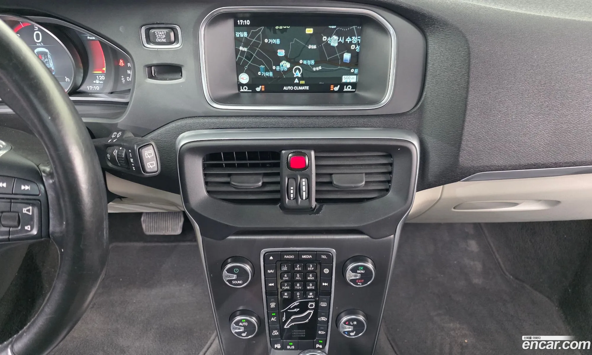 Volvo V40 2015 YV1MV79K0G2277662 — 10