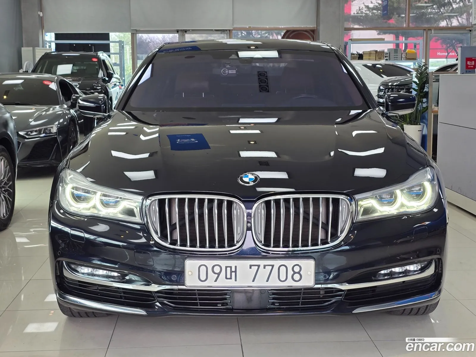 BMW 7 Series 2017 — 8