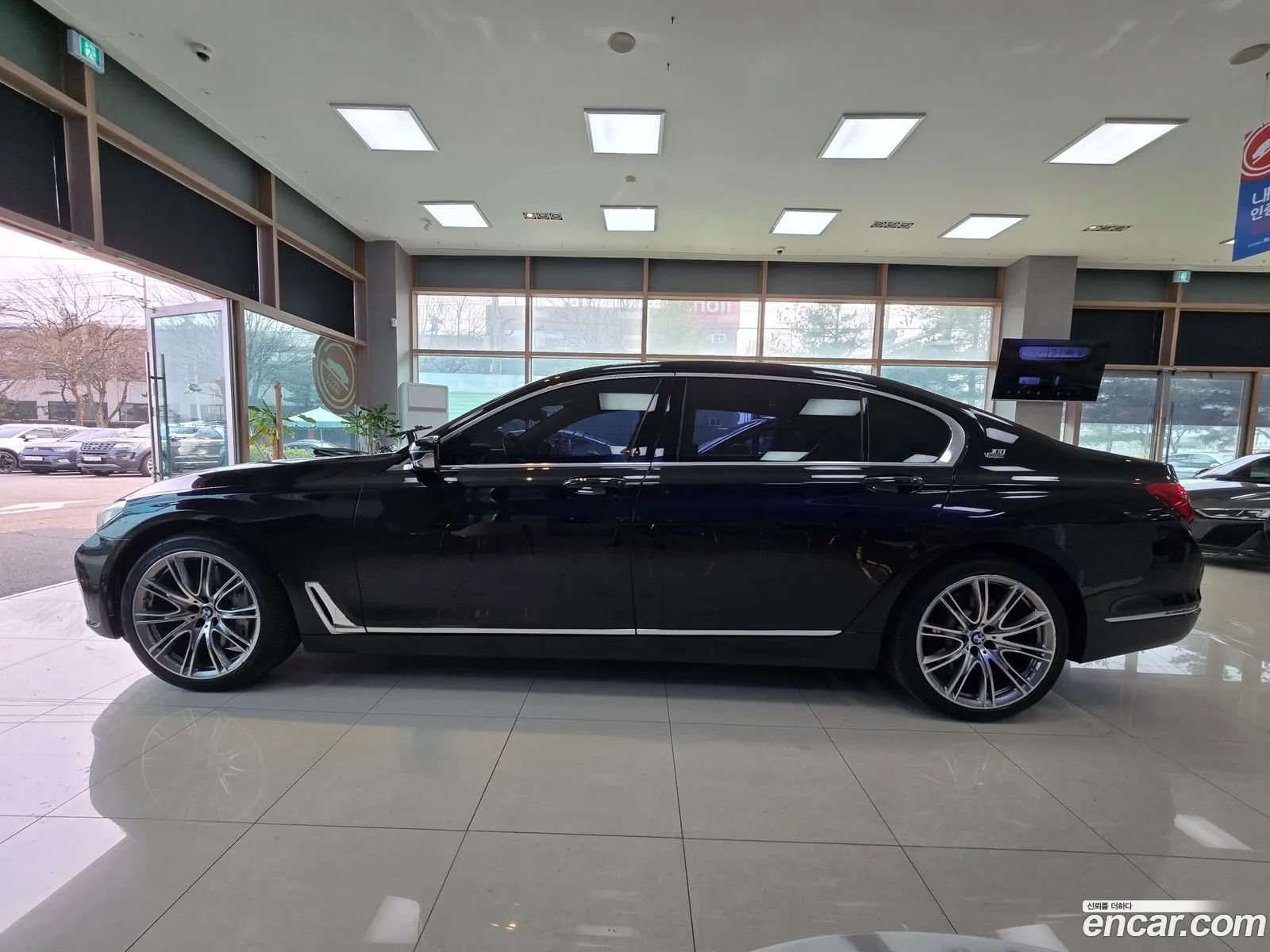 BMW 7 Series 2017 — 20