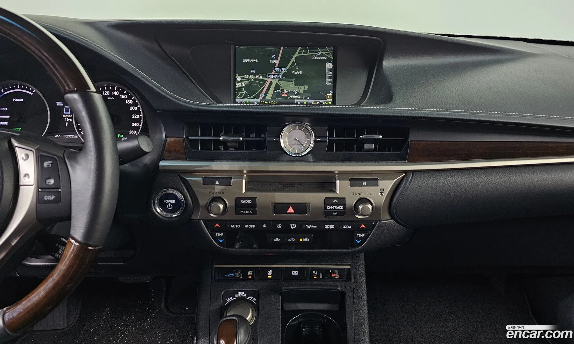 Lexus ES300h 2014 — 14