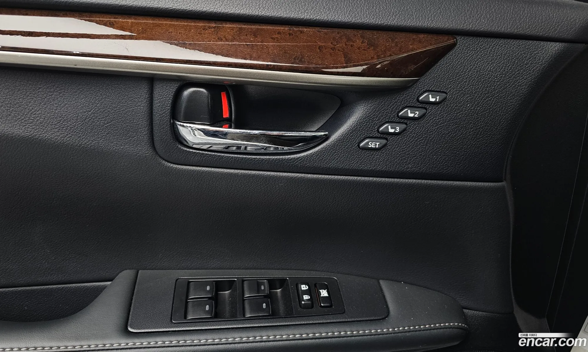 Lexus ES300h 2014 — 10