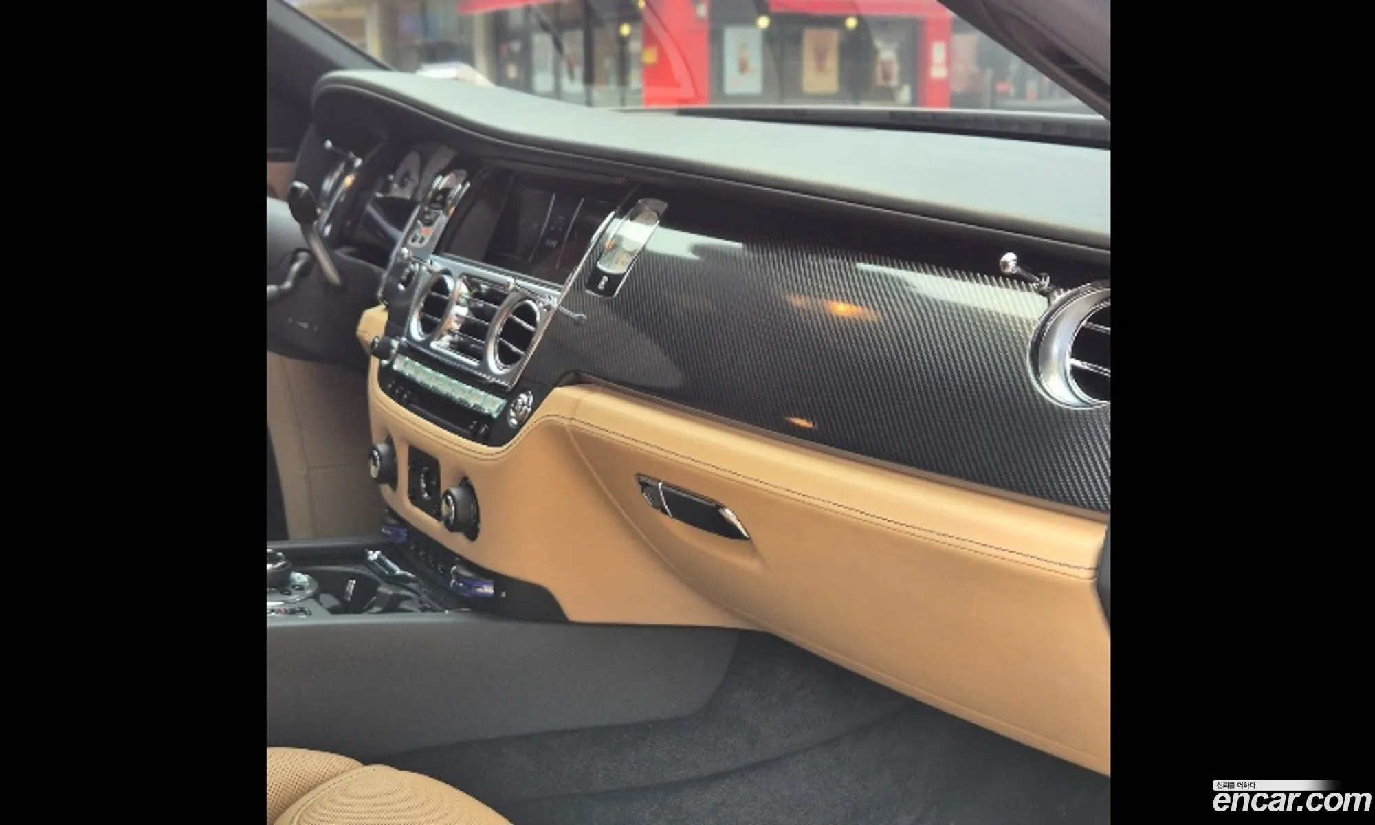 Rolls-Royce Ghost 2018 — 15