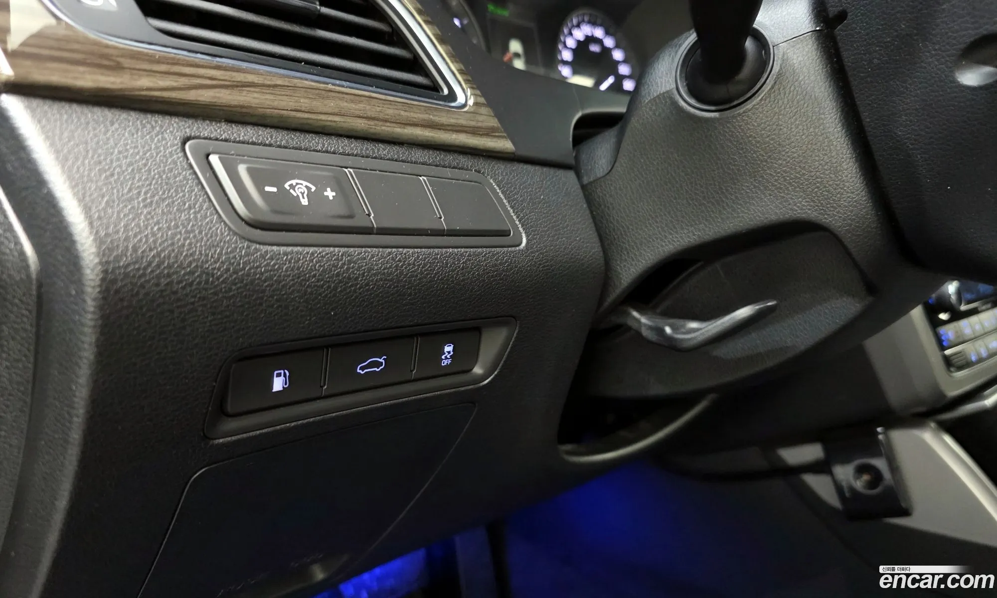 Hyundai LF Sonata 2014 — 15