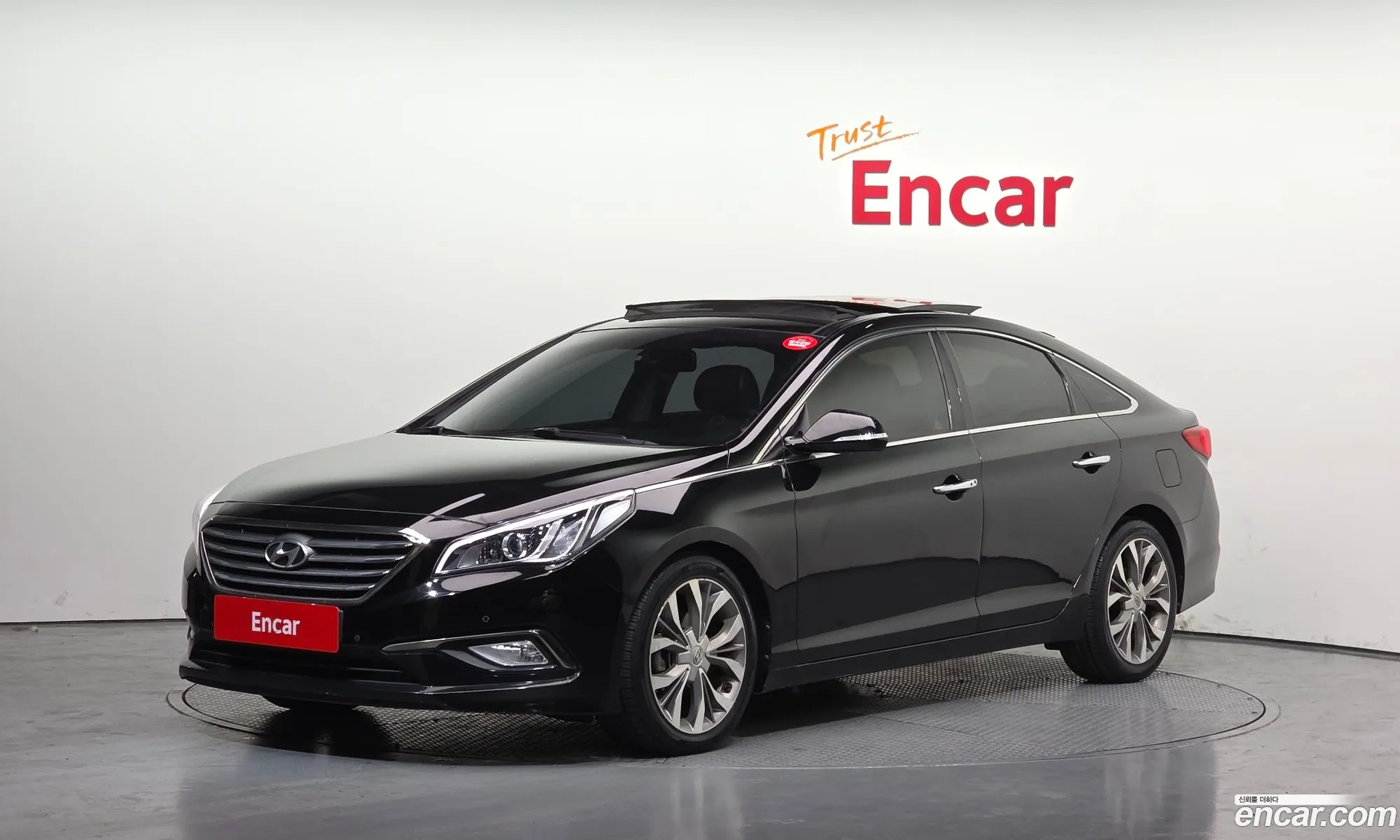 Hyundai LF Sonata 2014 — 13