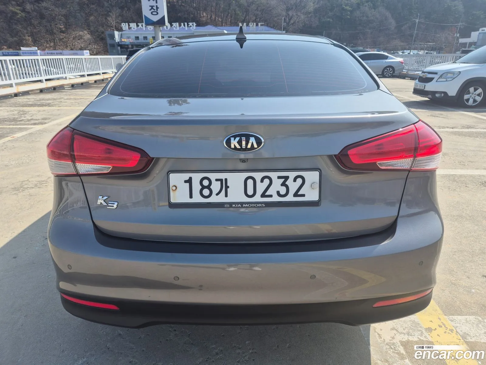 Kia K3 2016 — 17