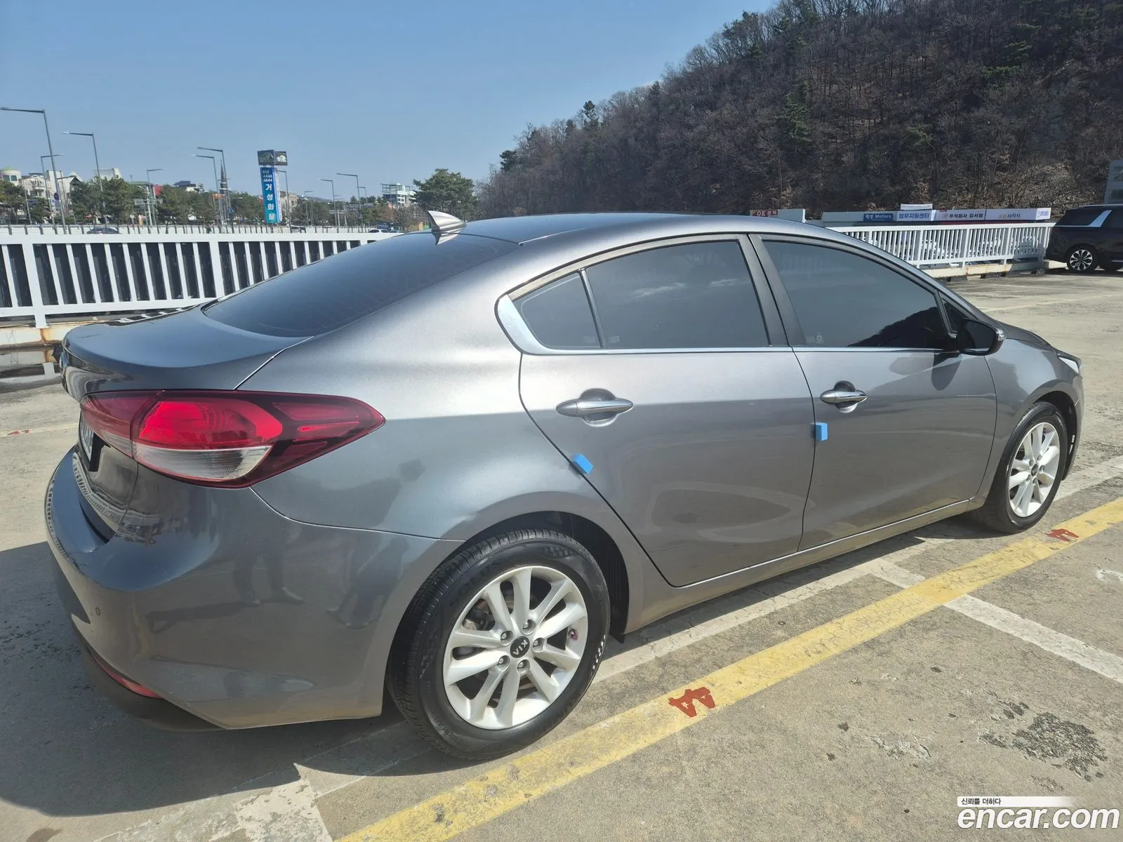 Kia K3 2016 — 14