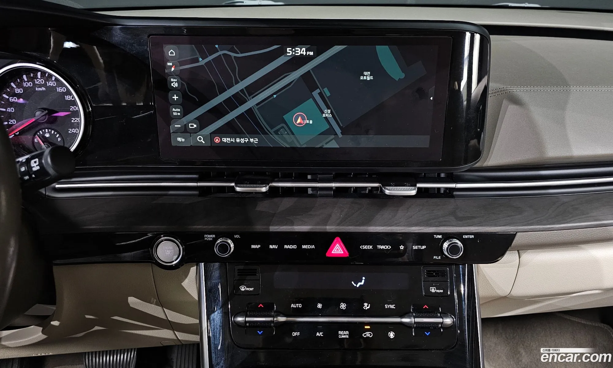 Kia Carnival 2022 — 14