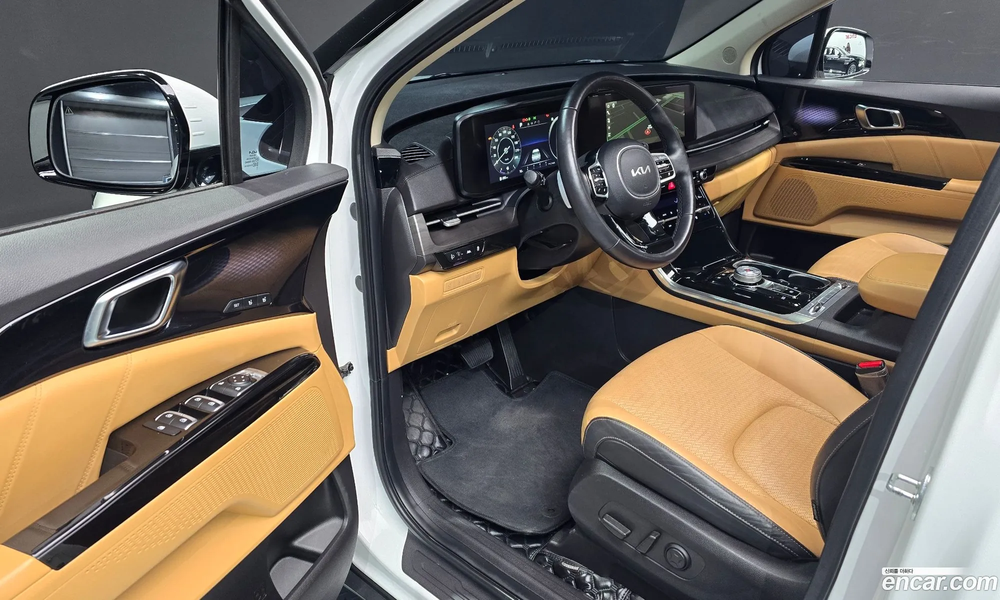 Kia Carnival 2022 — 7