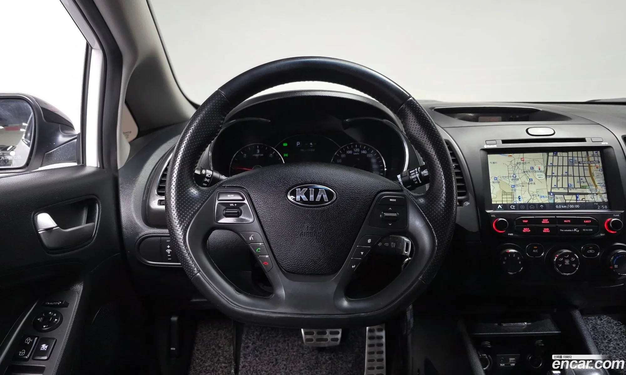 Kia K3 2016 — 19