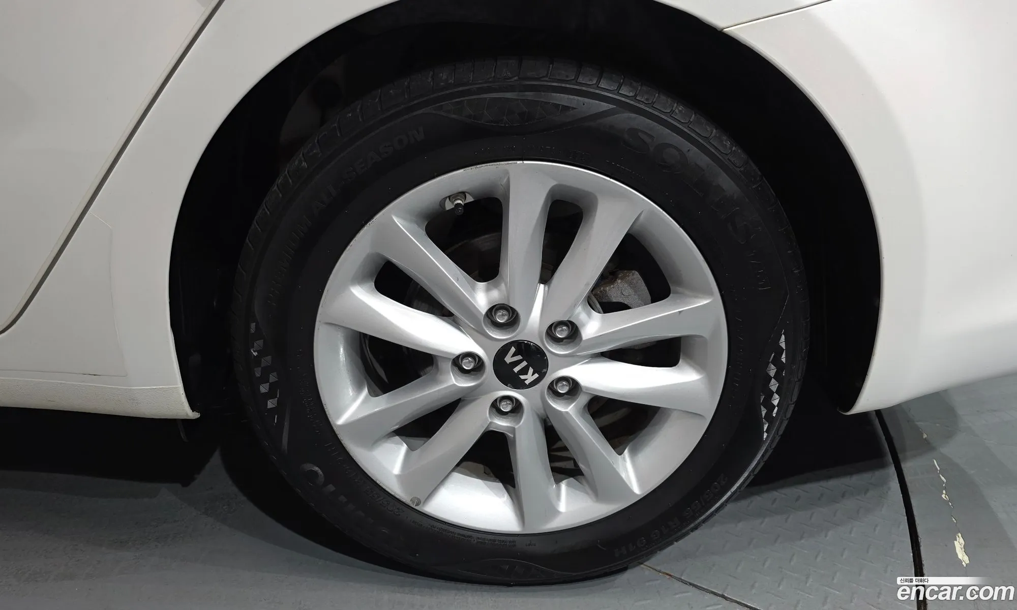 Kia K3 2016 — 5