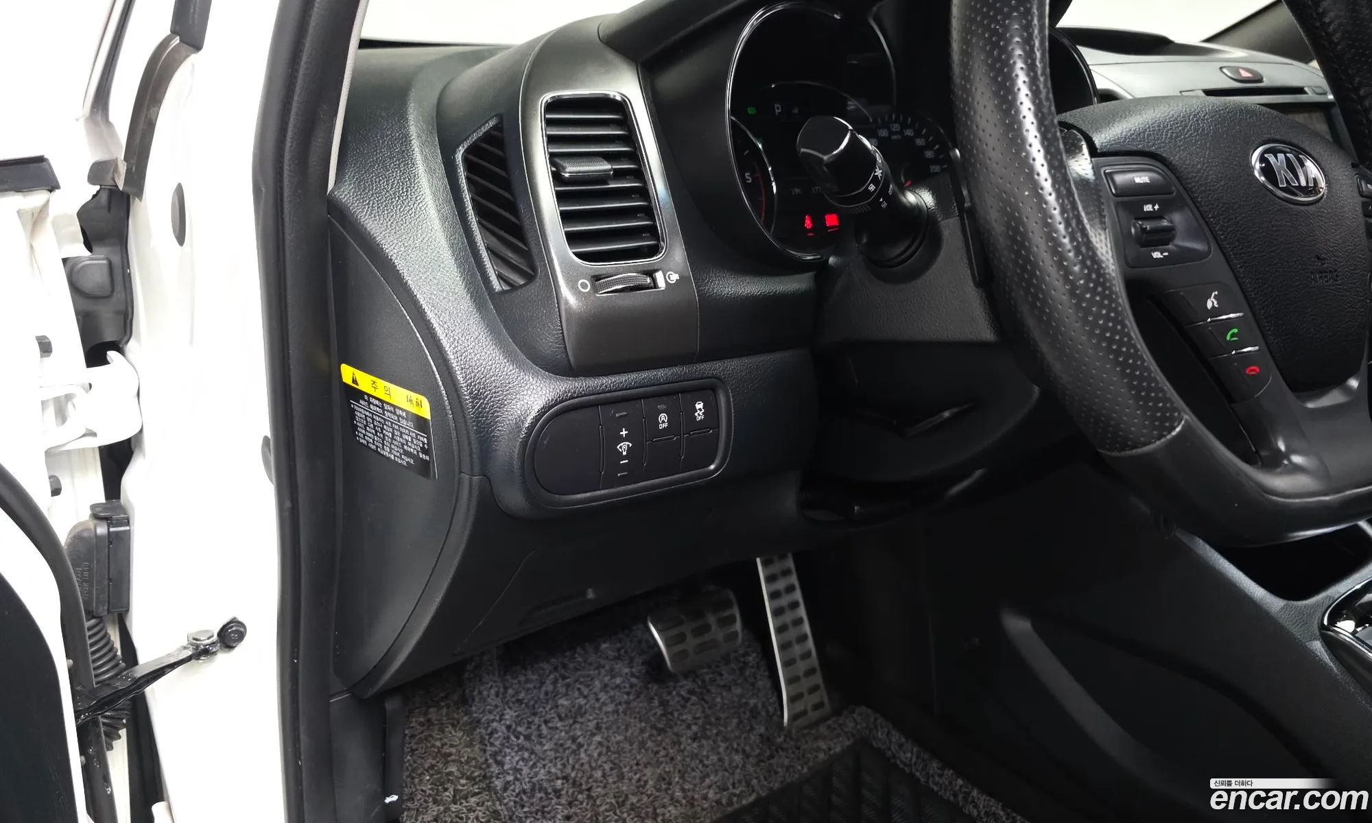 Kia K3 2016 — 15