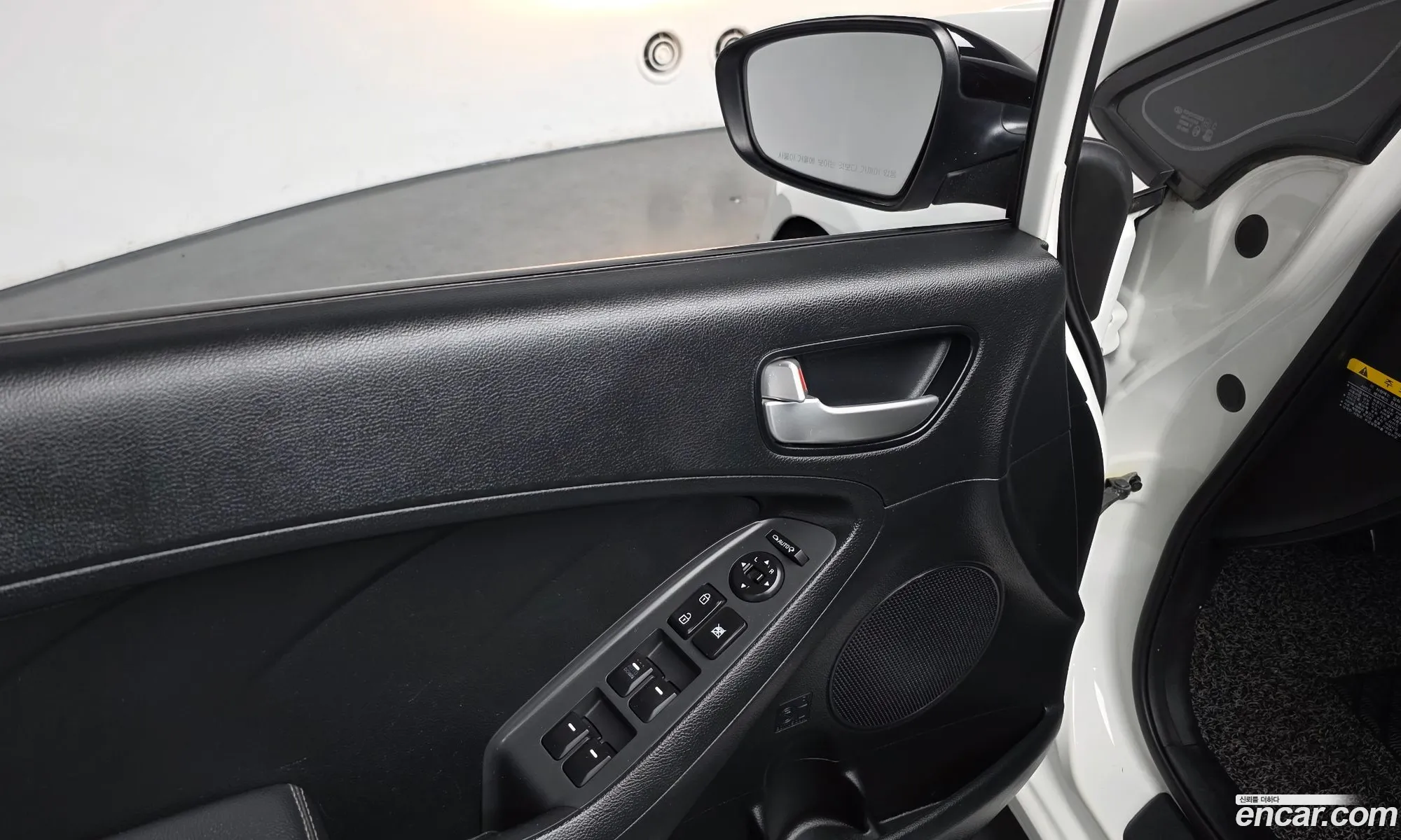 Kia K3 2016 — 4