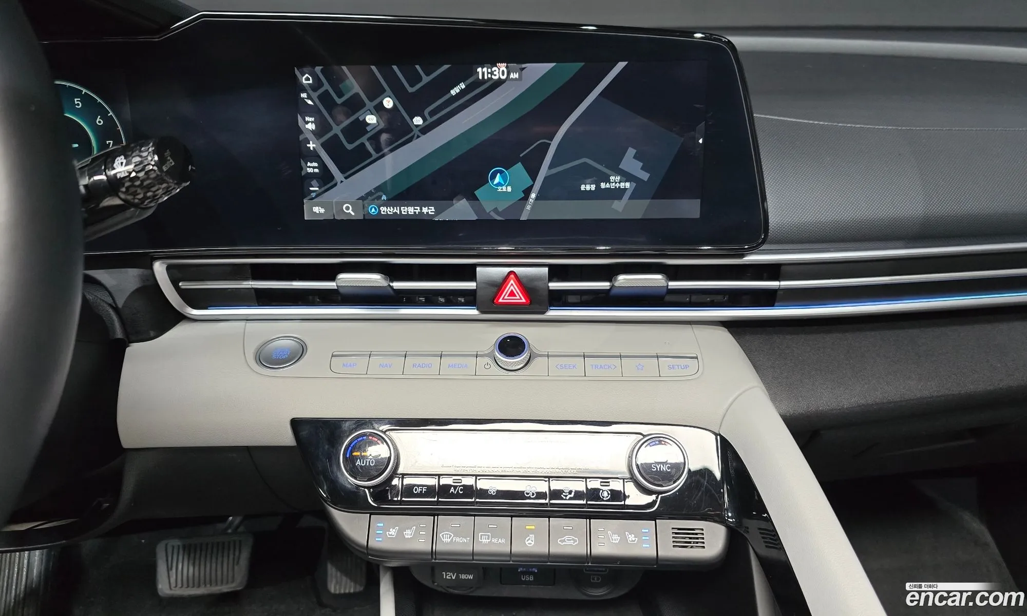 Hyundai Elantra 2020 — 16