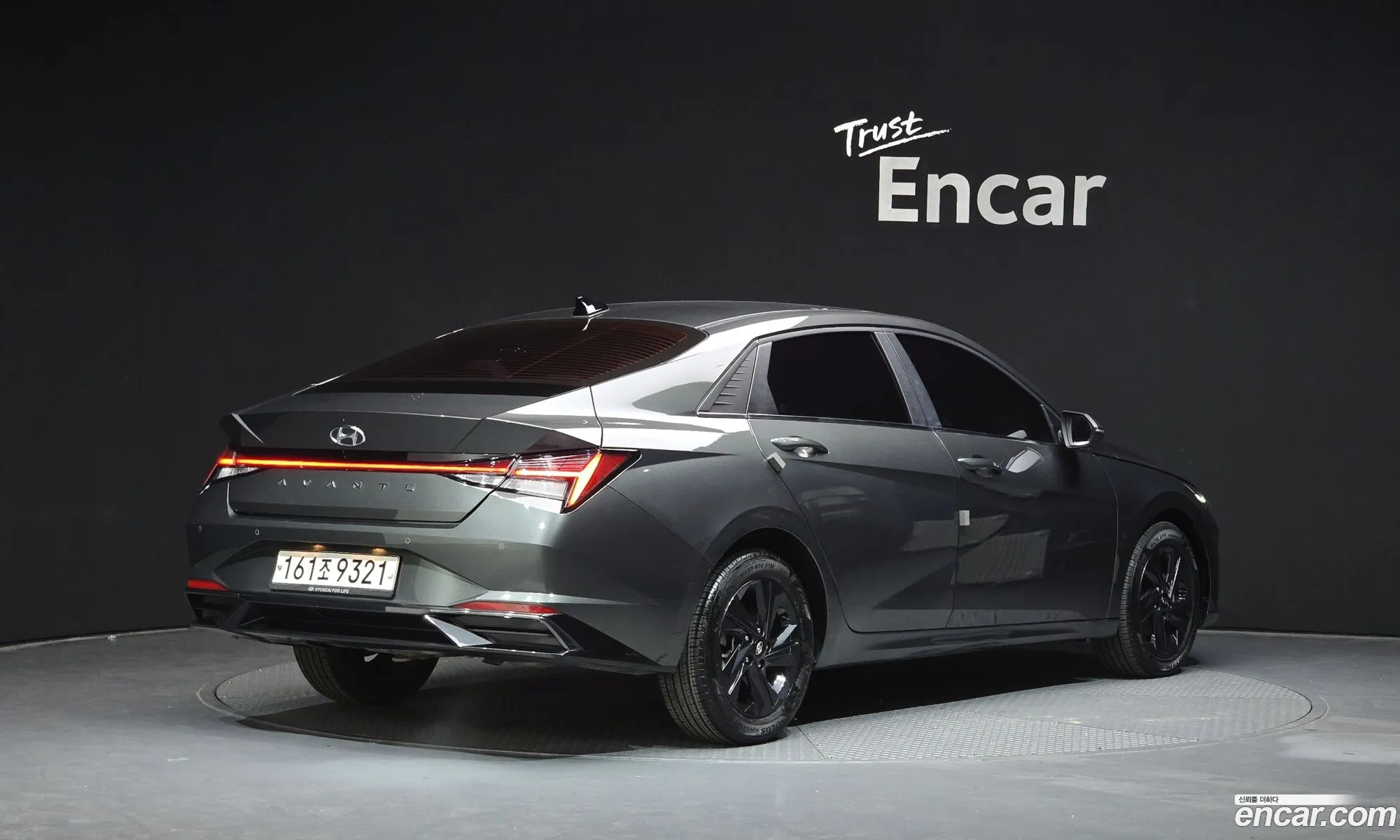 Hyundai Elantra 2020 — 15