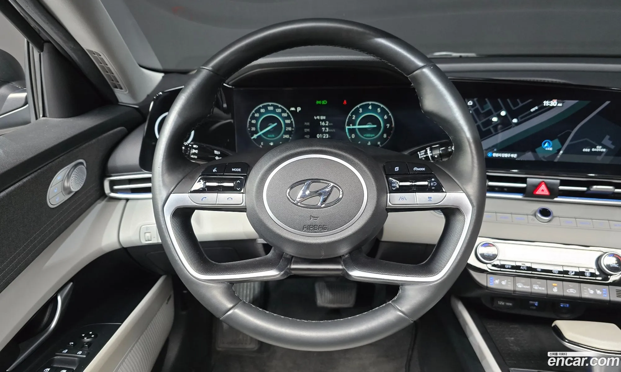 Hyundai Elantra 2020 — 18