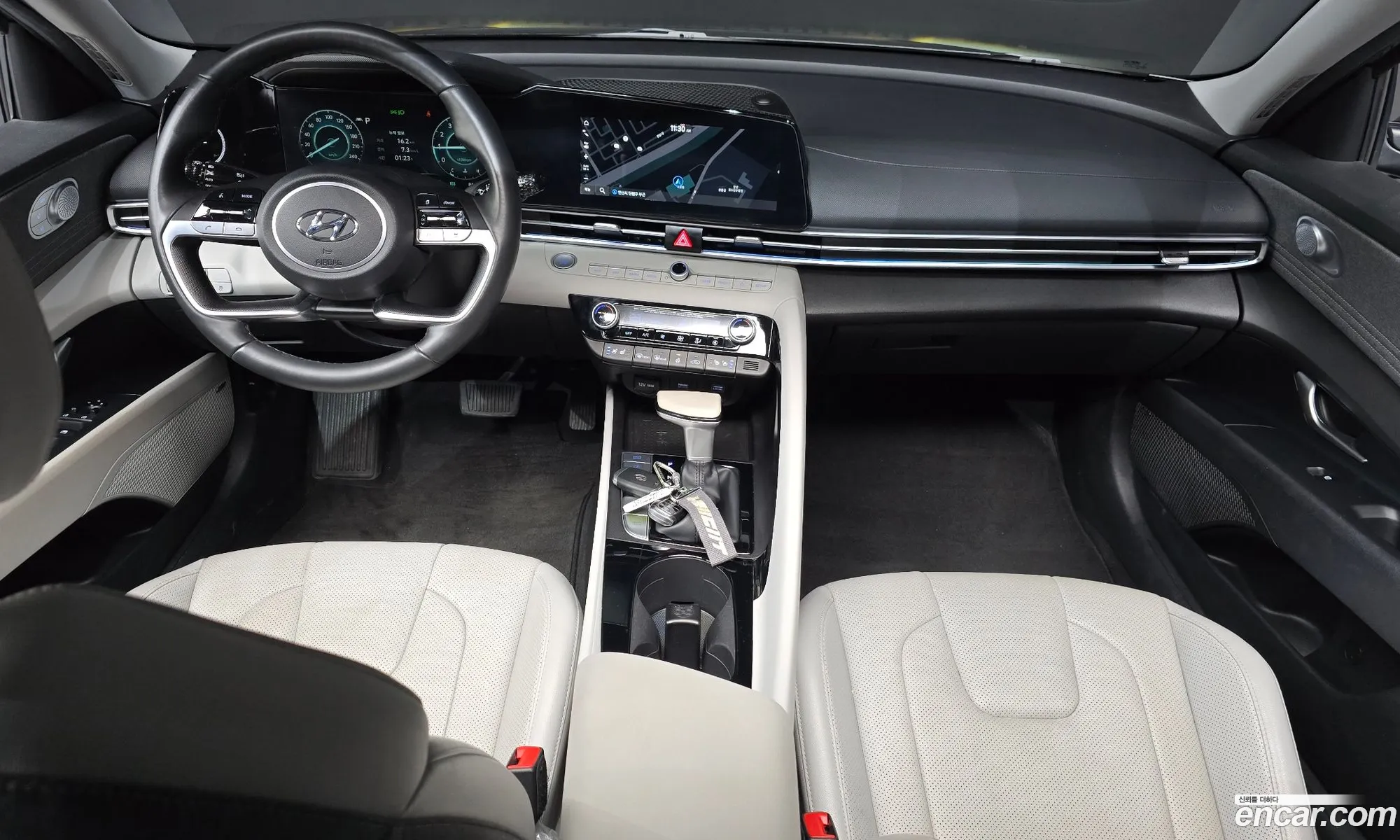 Hyundai Elantra 2020 — 17