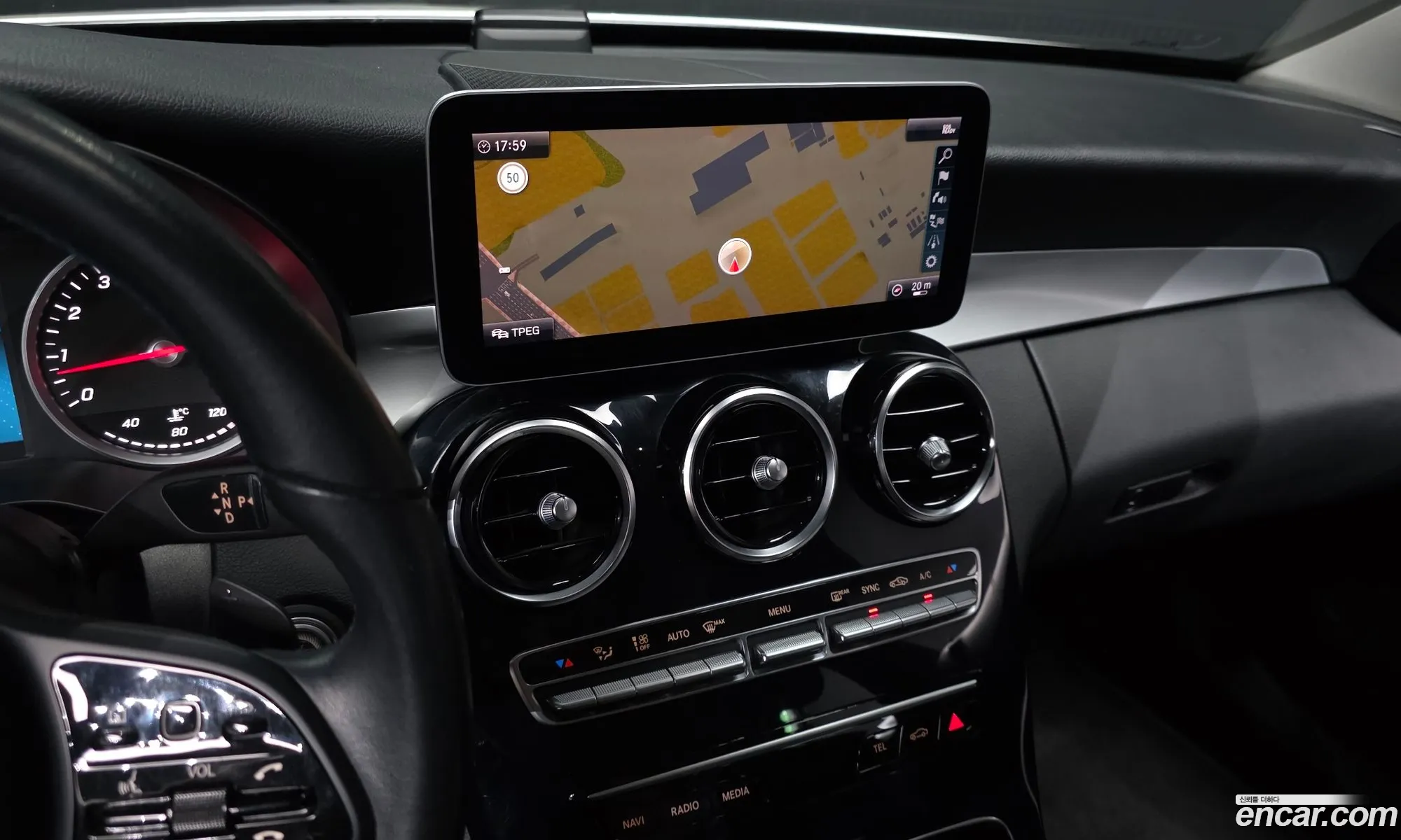 Mercedes-Benz C-Class W205 2019 — 20