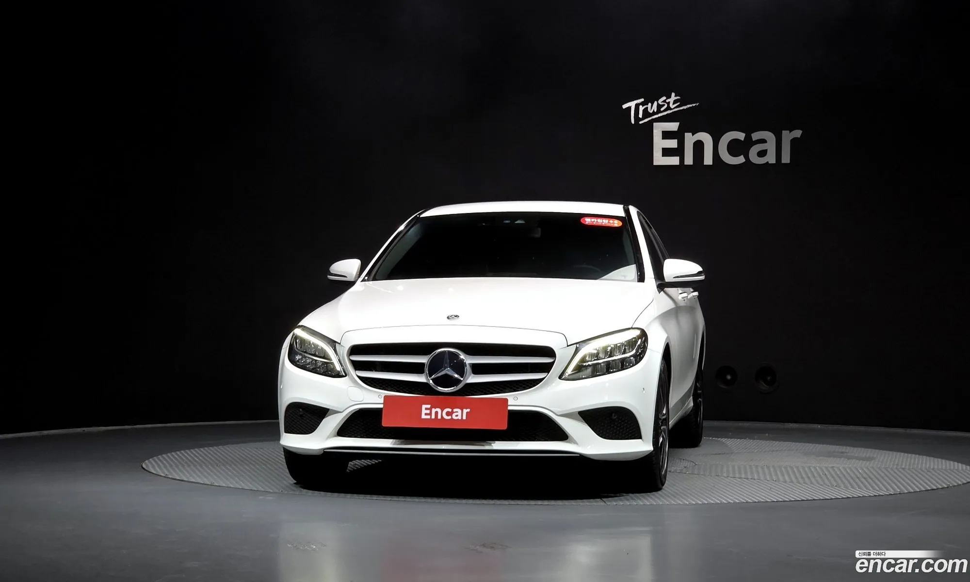 Mercedes-Benz C-Class W205 2019 — 18