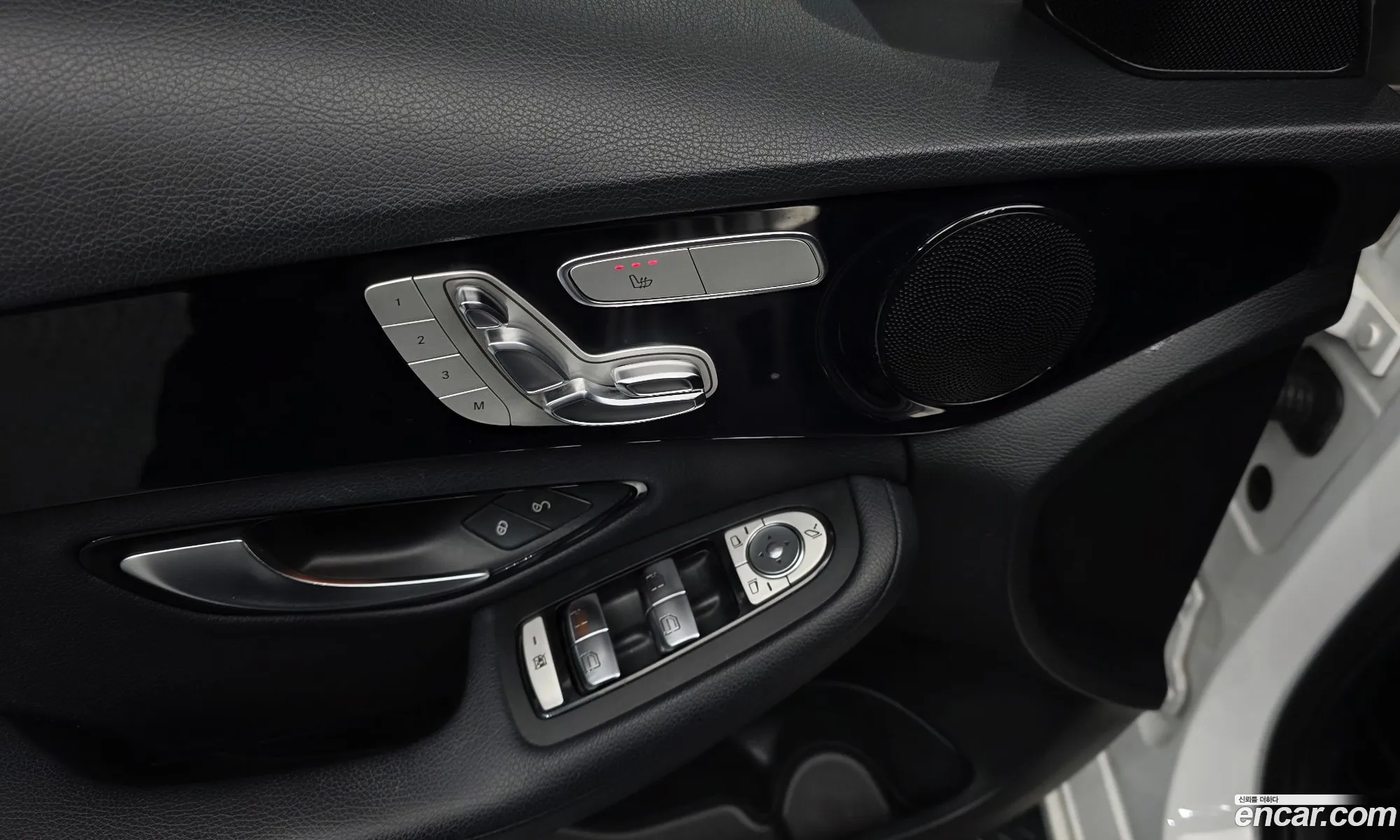 Mercedes-Benz C-Class W205 2019 — 11