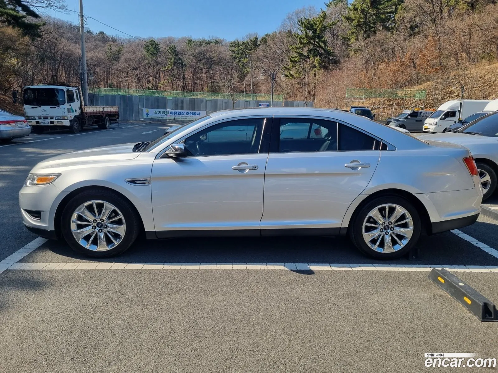 Ford Taurus 2011 — 15