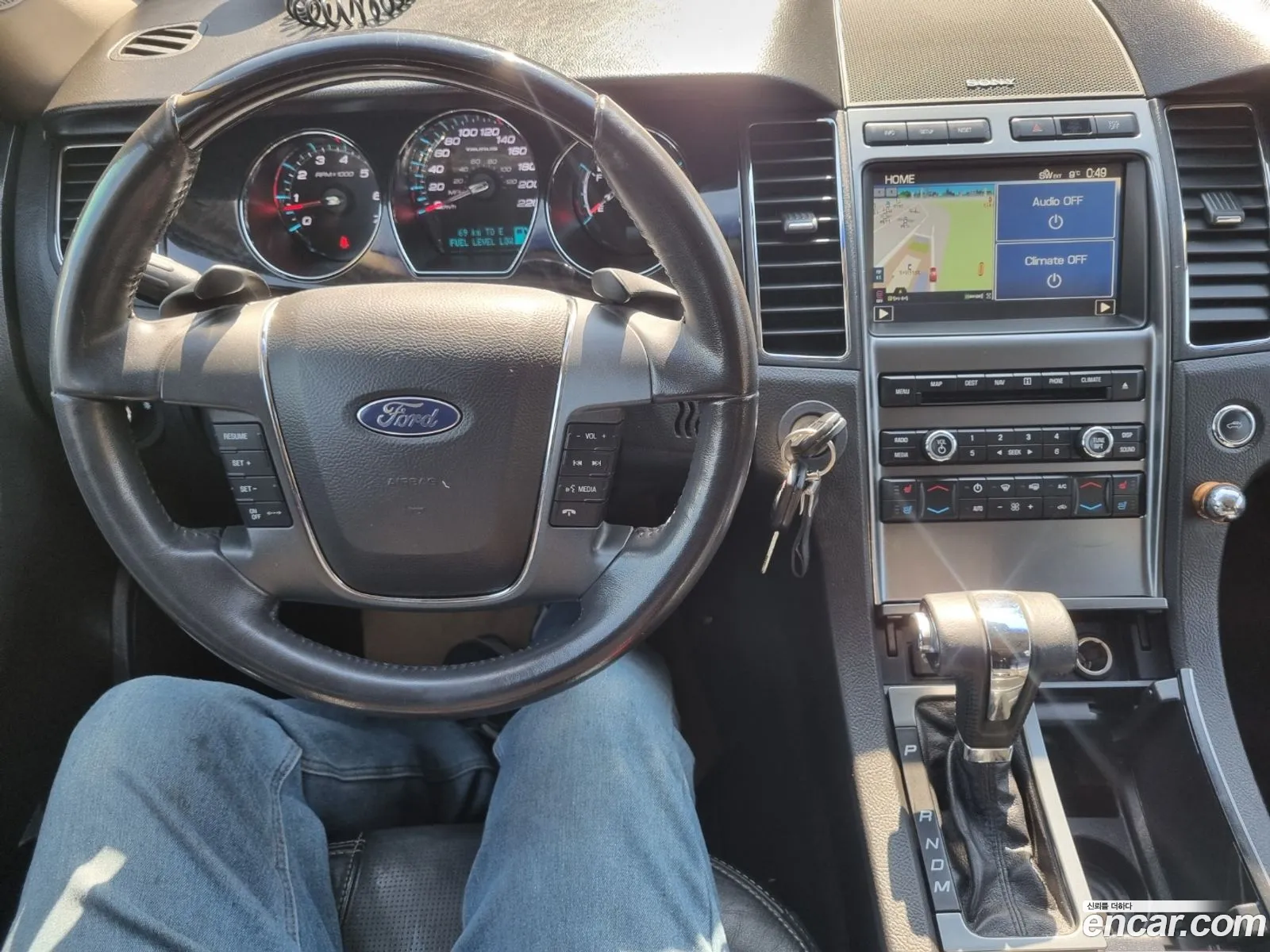 Ford Taurus 2011 — 13