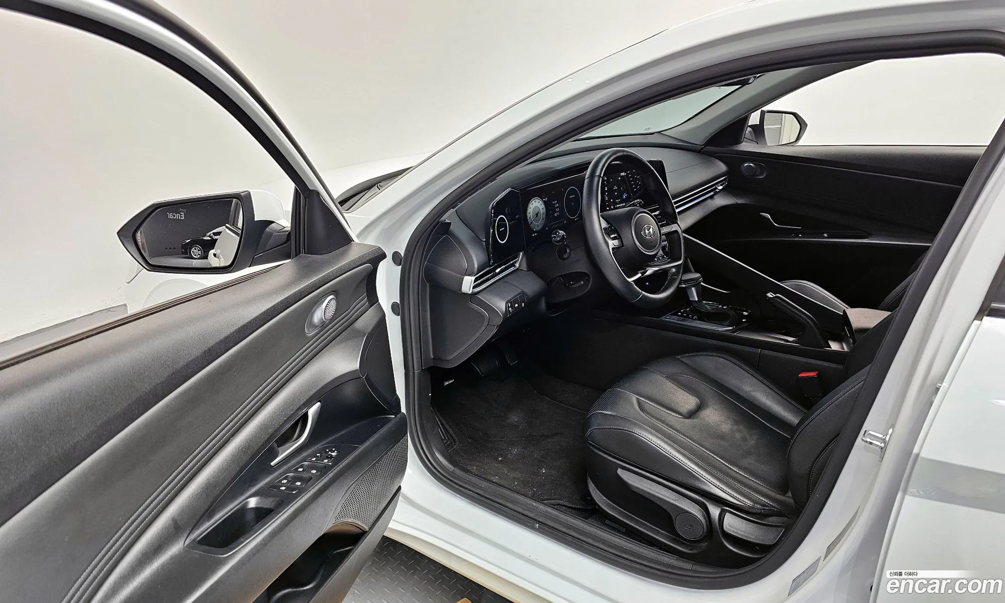 Hyundai Elantra 2020 — 19