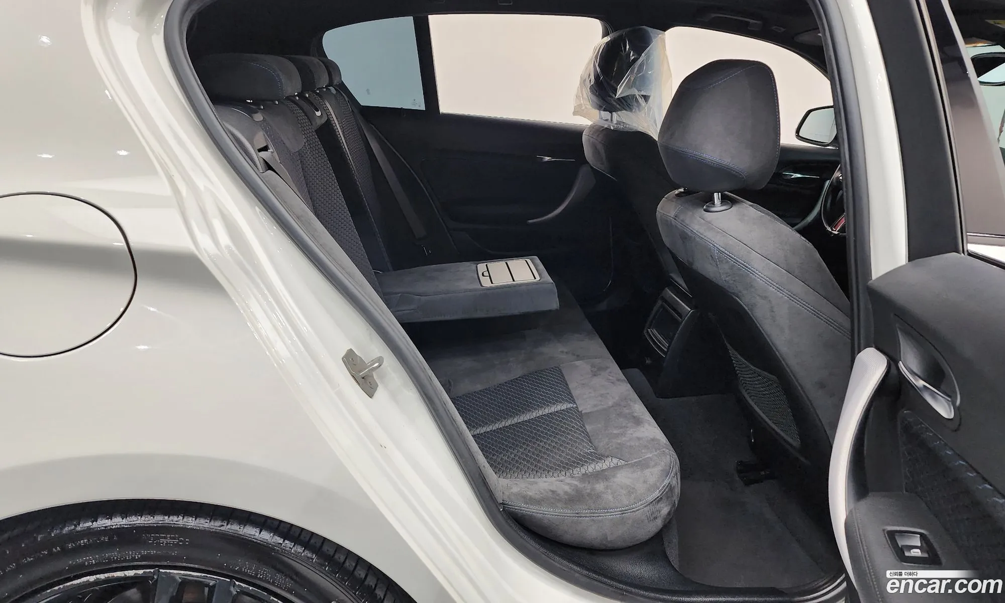 BMW 1 Series 2017 WBA1S5109J5K35086 — 19