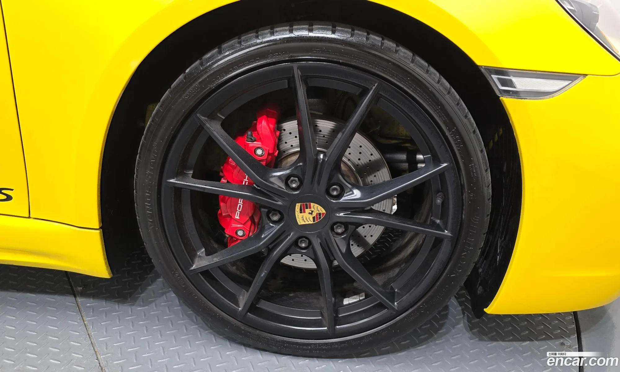 Porsche 718 Cayman 2018 WP0AB2981JK279385 — 19