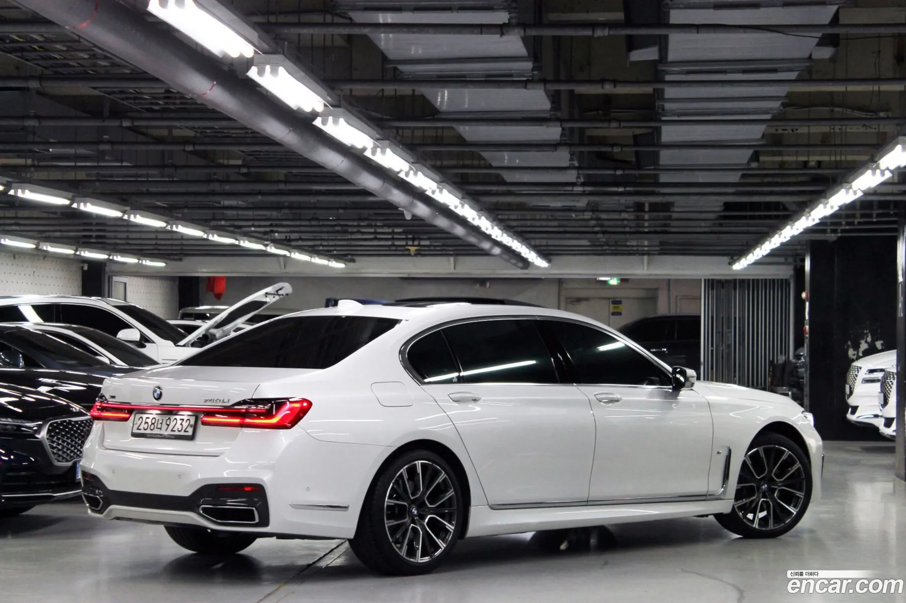 BMW 7 Series 2020 — 20