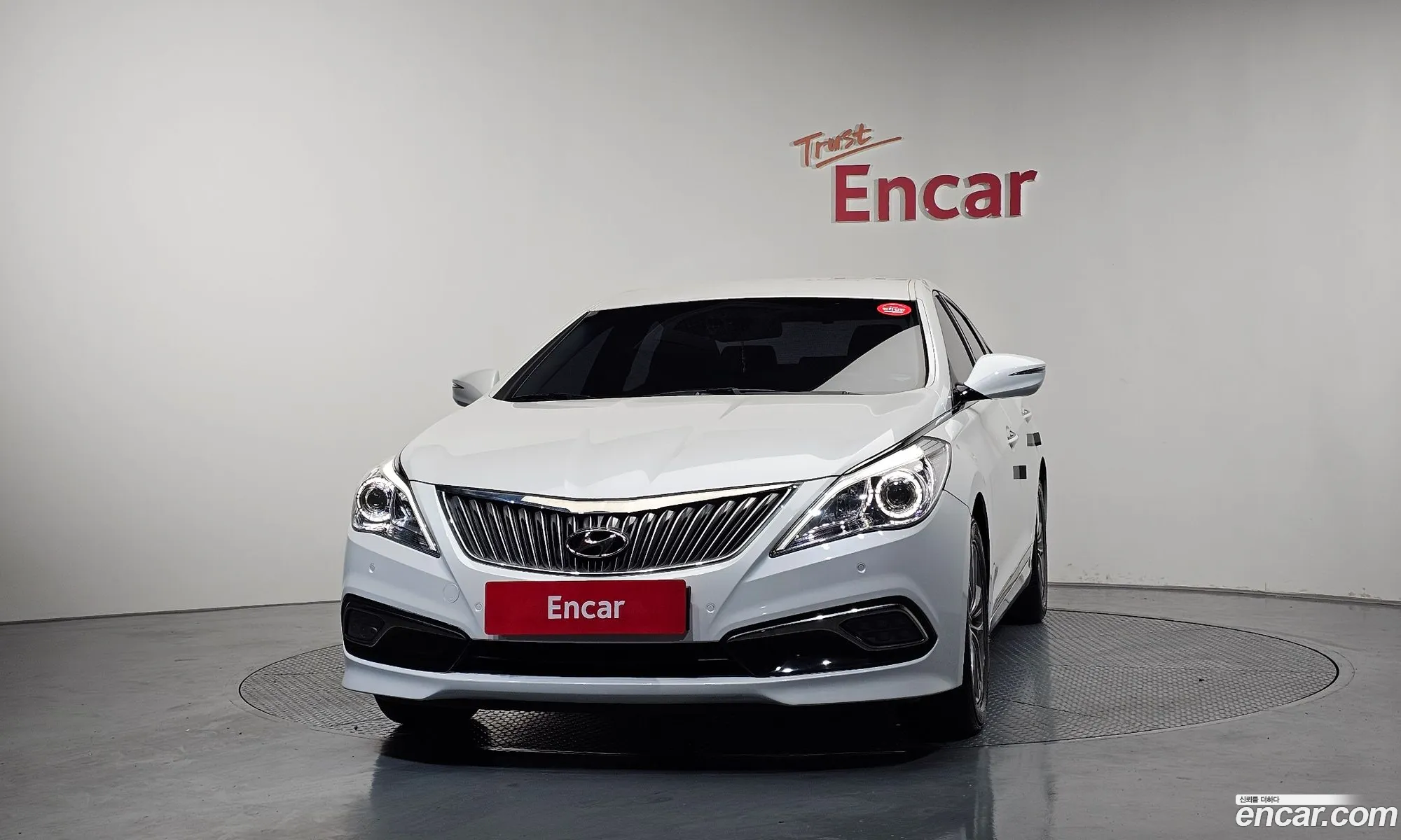 Hyundai Grandeur HG 2015 — 15
