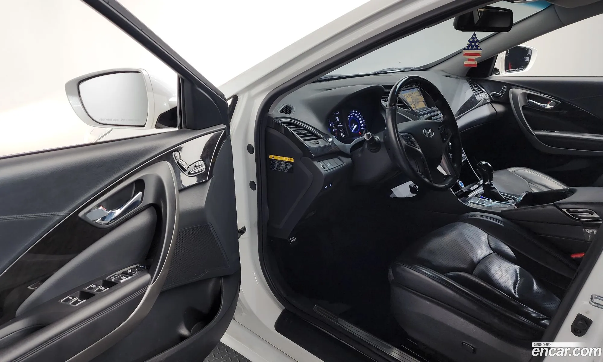 Hyundai Grandeur HG 2015 — 4