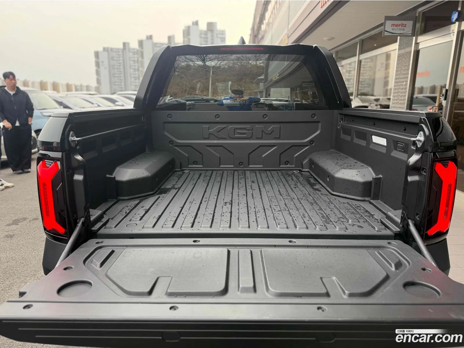 KG Mobility (SsangYong) Musso EV 2025 — 12